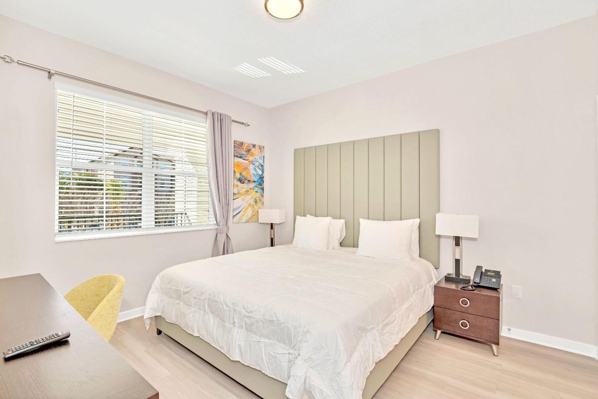 Holiday home Upscale 3br - Family - Pool And Hot Tub!