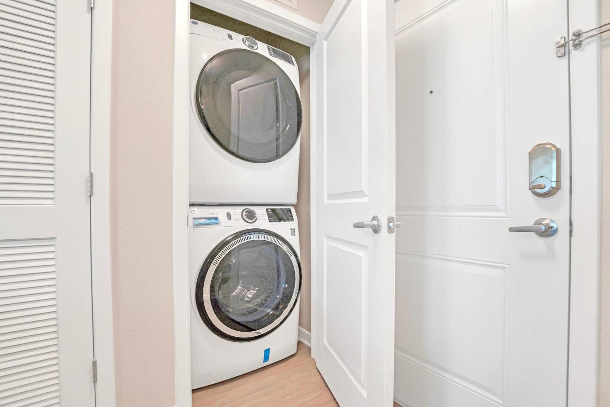 Upscale 3br - Family - Pool And Hot Tub! *