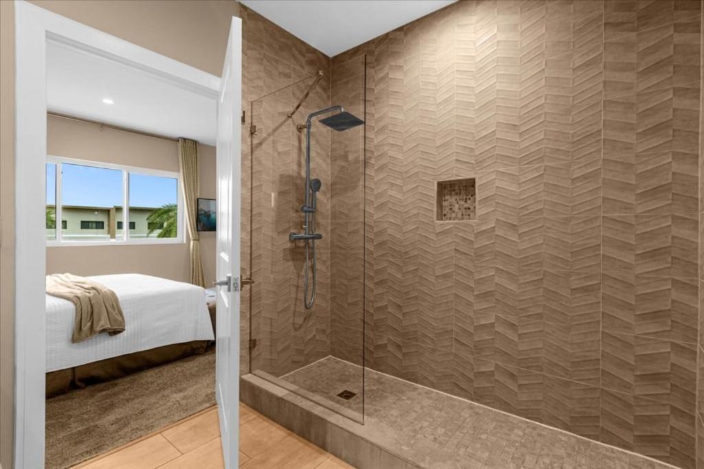 4 Bedrooms- 4,5 Bathrooms- Magic Village 3082 Rw Holiday home *