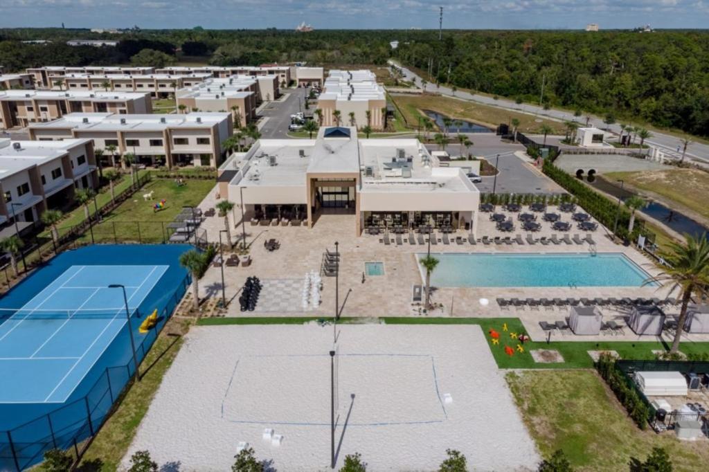 4 Bedrooms- 4,5 Bathrooms- Magic Village 3082 Rw * Orlando