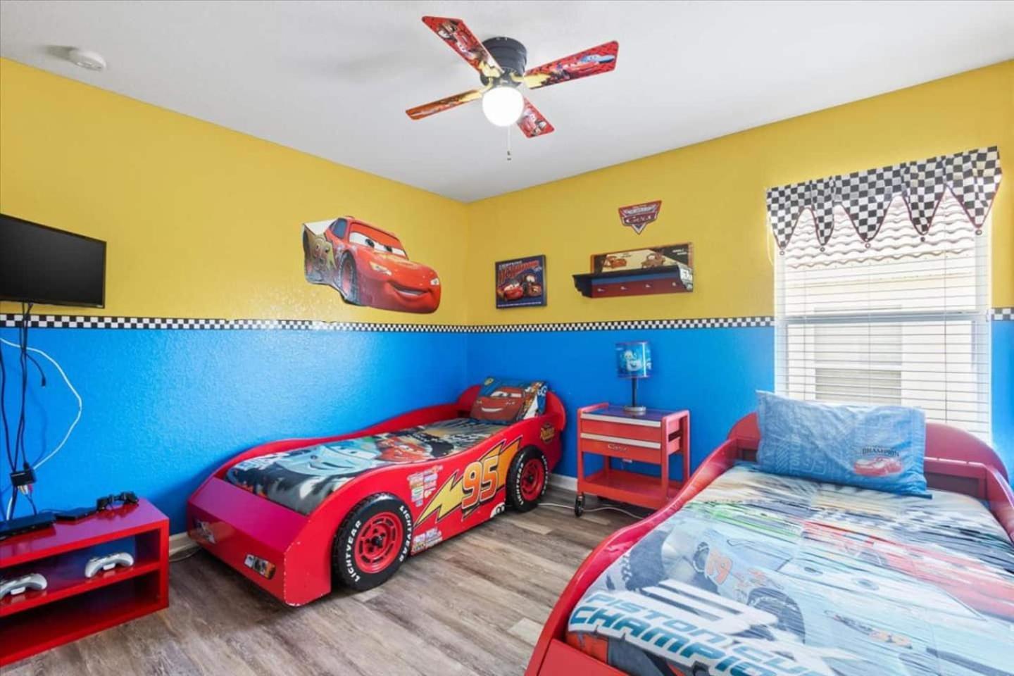 Dream Near 6 Bed Pool&spa Holiday home *