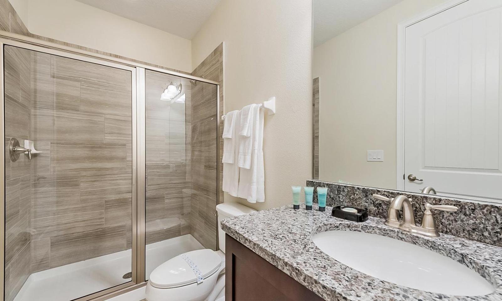 Spacious 10 Bdrm House With Private Pool And At Encore Holiday home Orlando