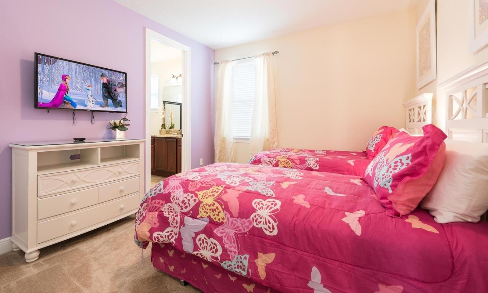 Traditional 10 Bdrm With Loft Tv Area At Encore Holiday home *
