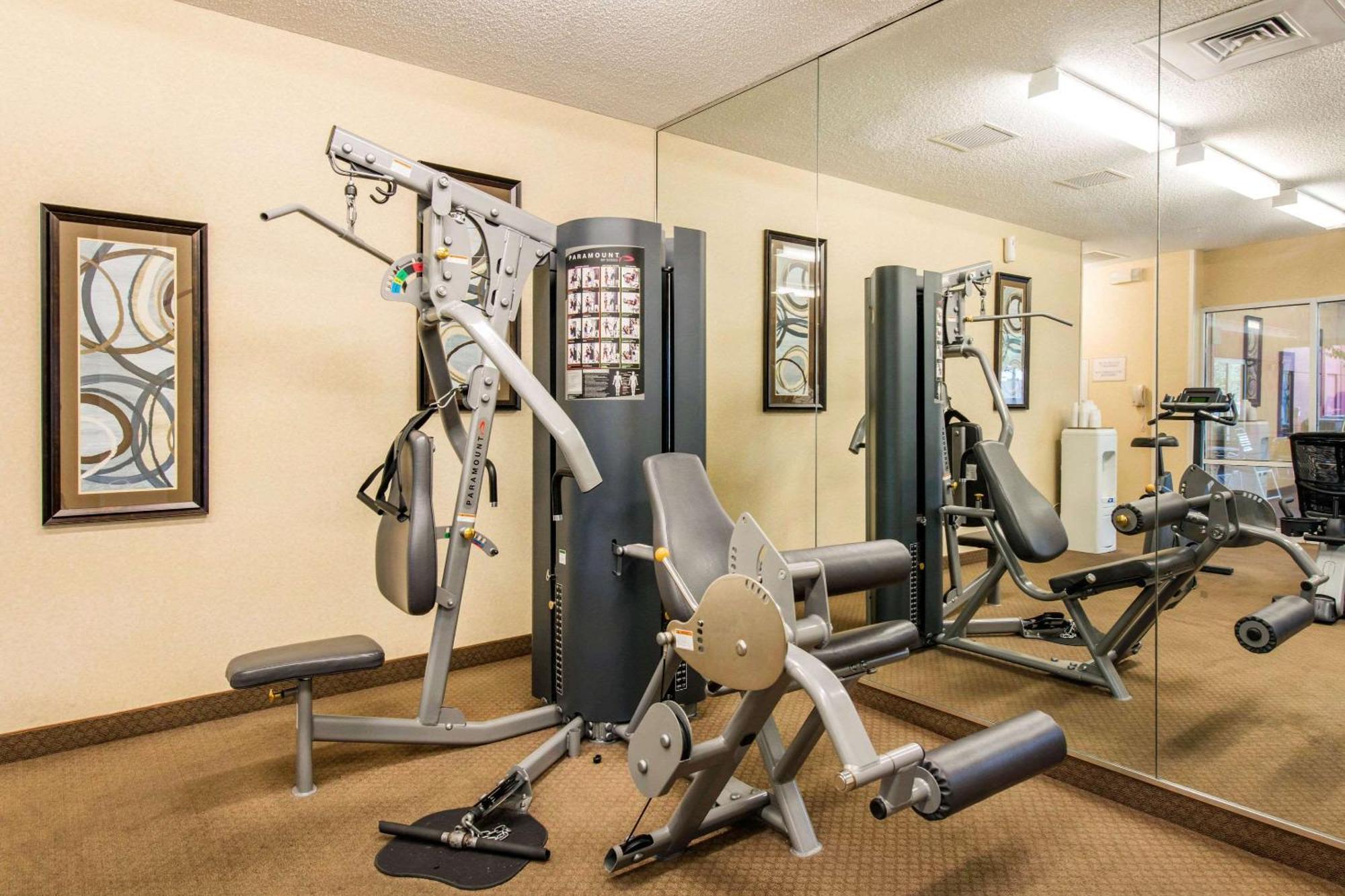Comfort & Near Universal Resort-convention Ctr