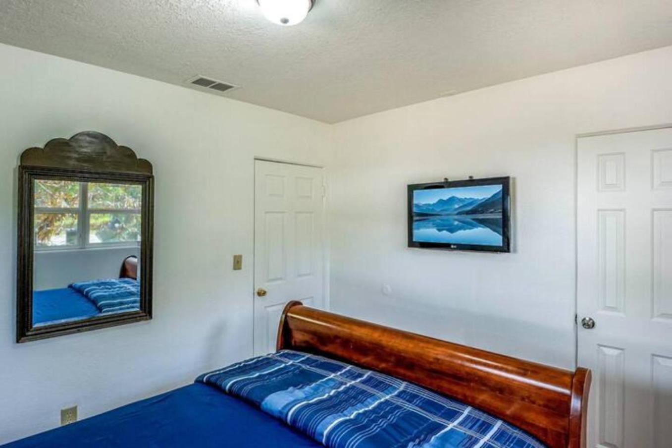 2Br Getaway Private, Pet-Friendly Fast Wi-Fi Orlando