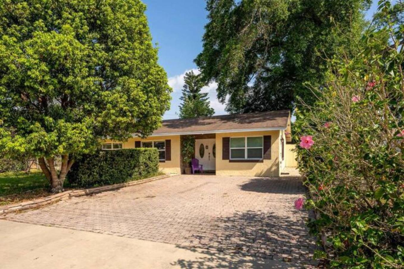 Holiday home 2Br Getaway Private, Pet-Friendly Fast Wi-Fi Orlando