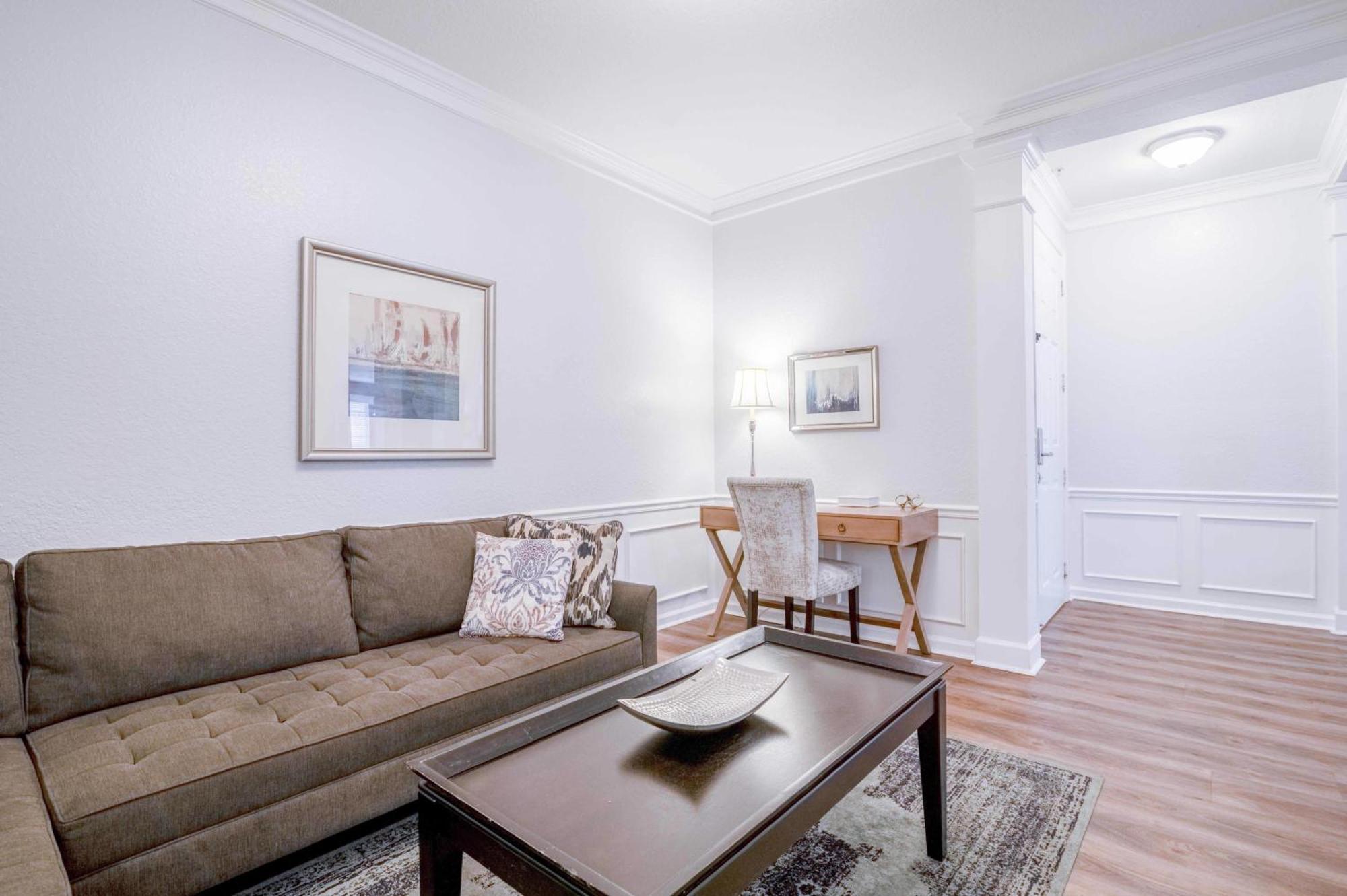New! Fabulous Vista Cay Luxury Dream Near Theme Parks, And Walk To The Convention Center Apartment