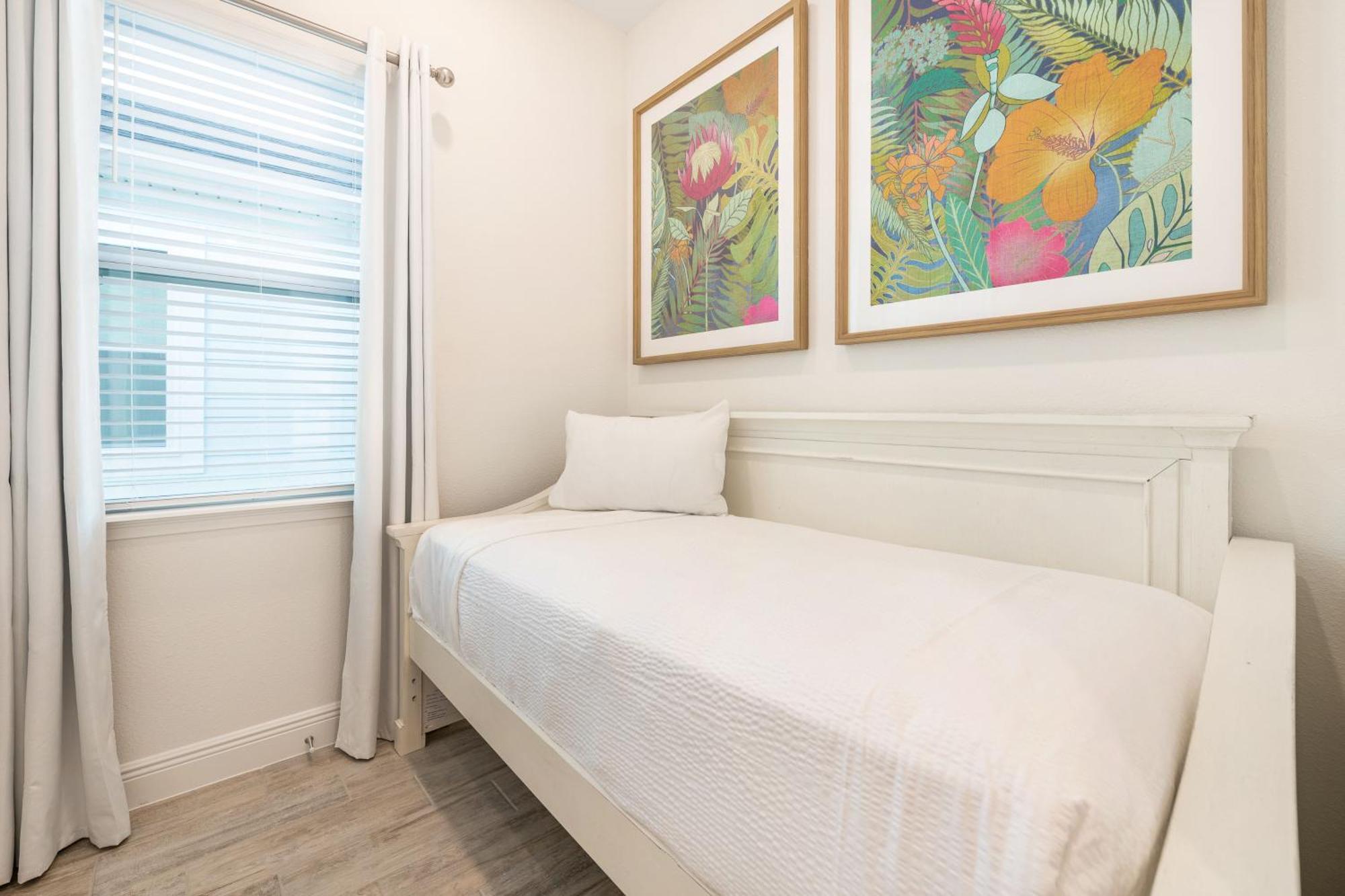 Life Is Good Near With Margaritaville Access - 8059kd