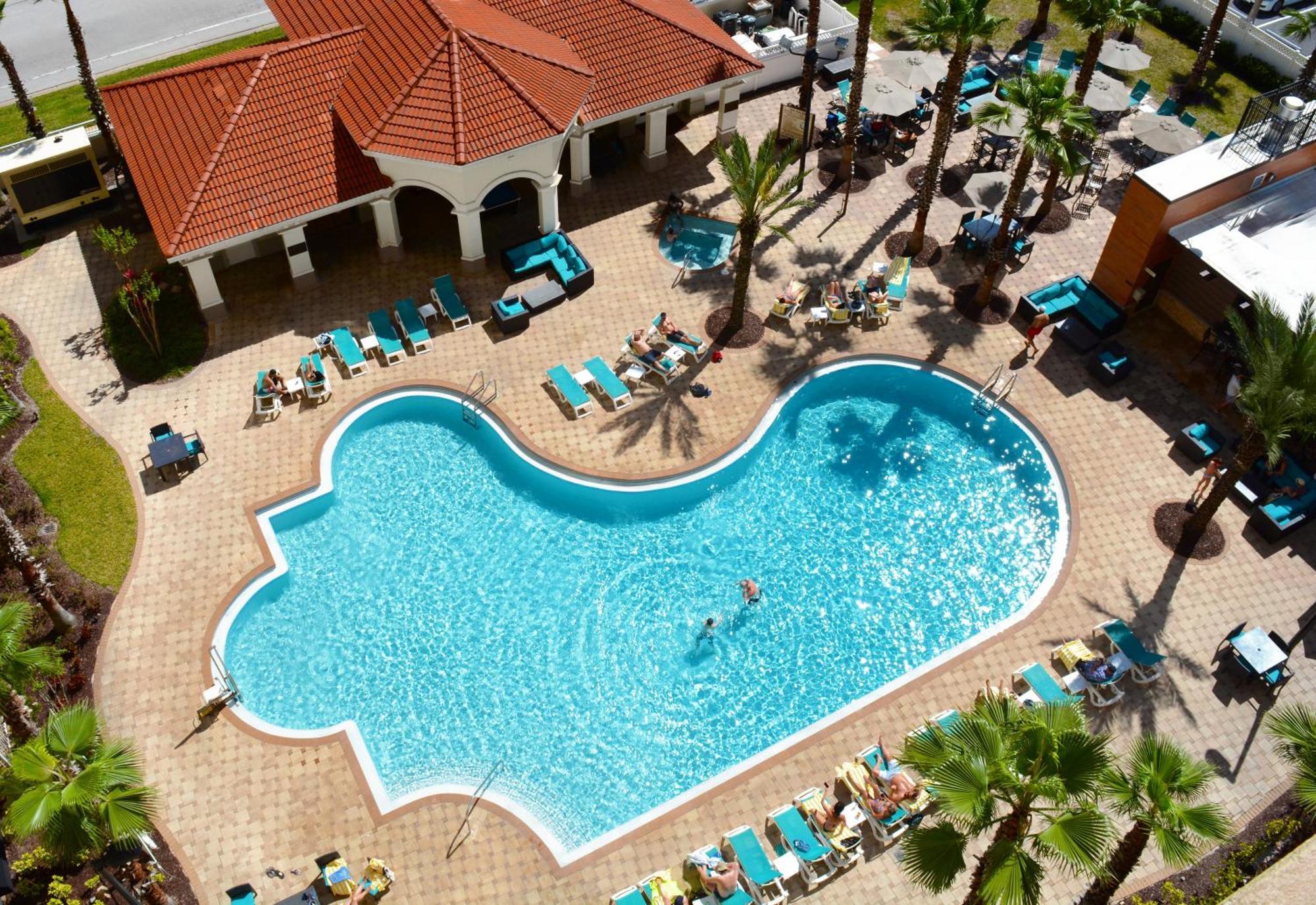 The Point & Universal 3*