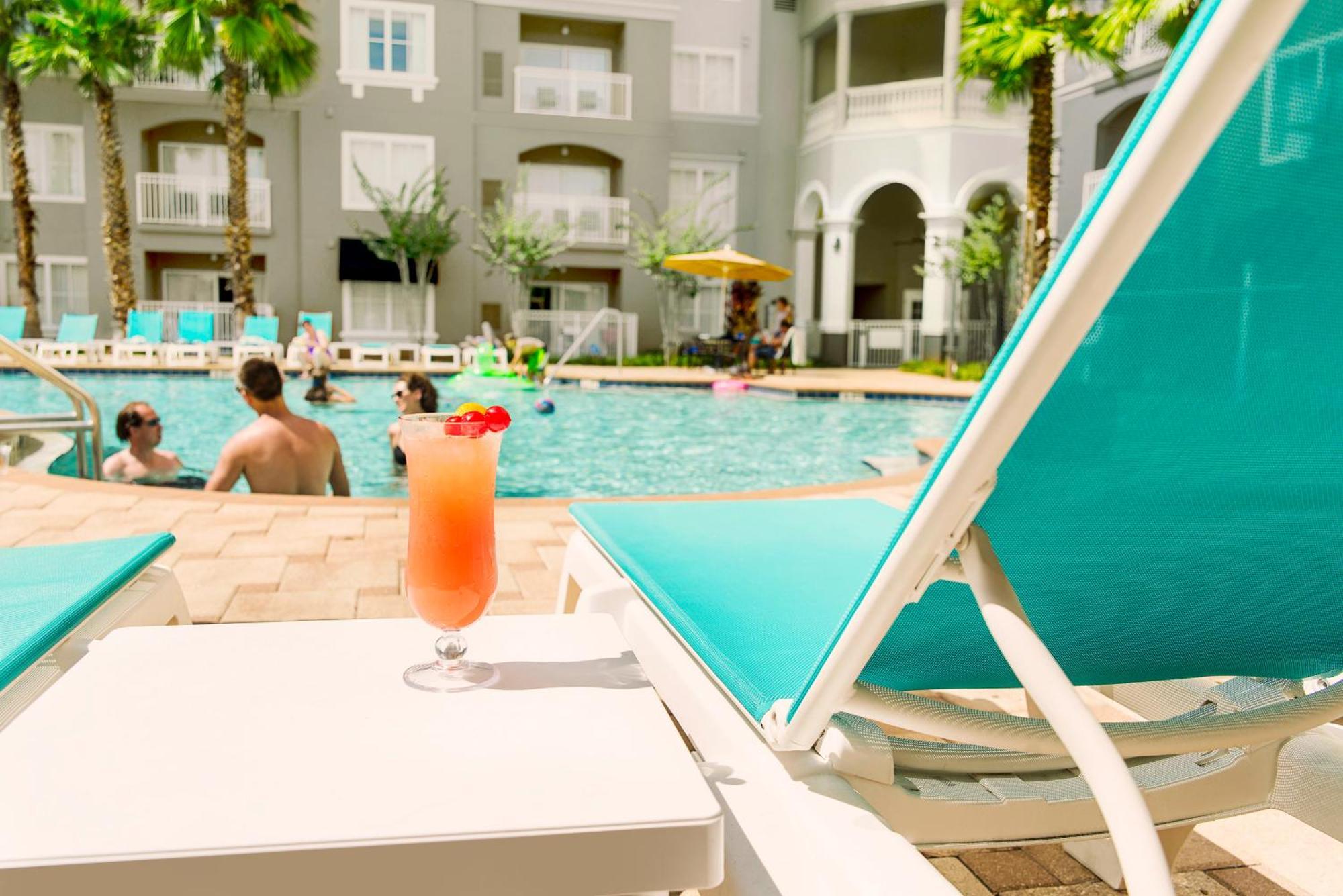 Hotel The Point & Universal