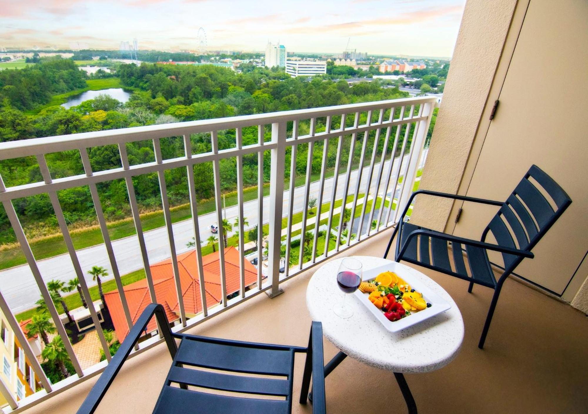 The Point & Universal Hotel 3*