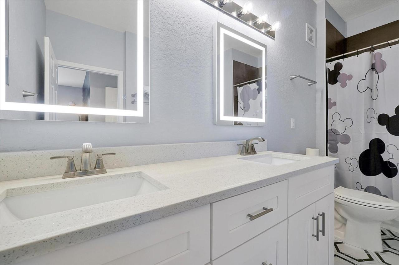 Windsor Hills Spacious Condo,pool,slides,by