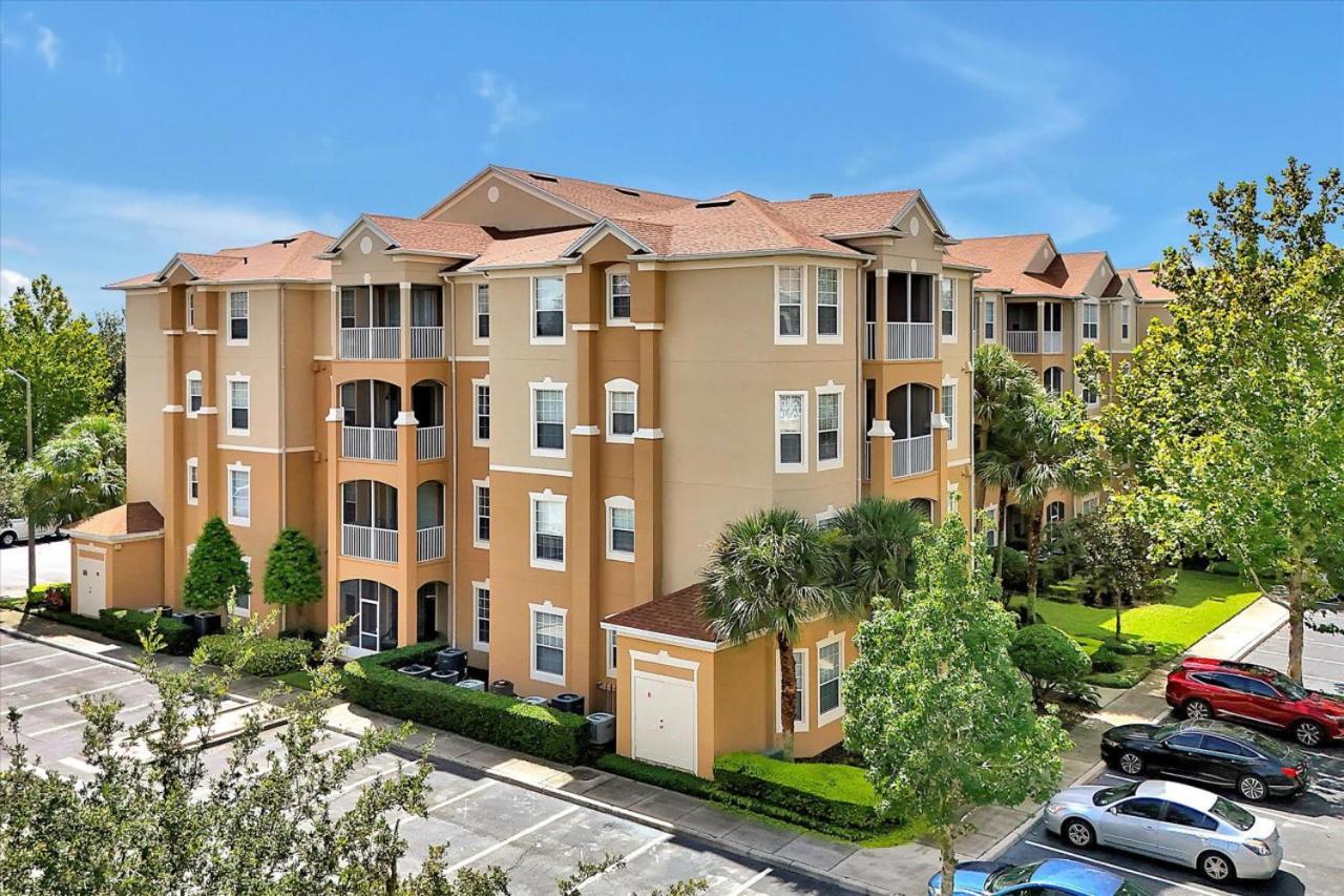 Windsor Hills Spacious Condo,pool,slides,by Orlando