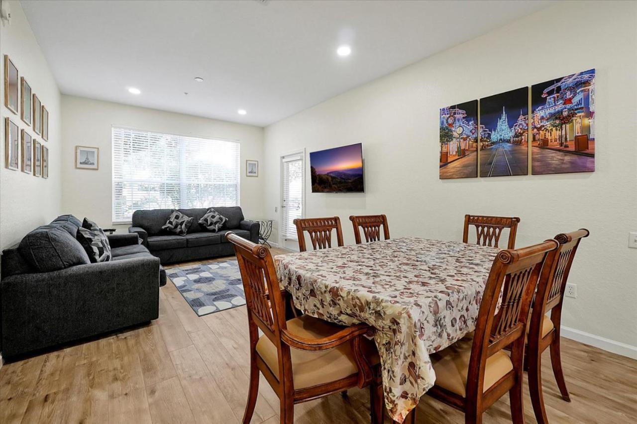 Holiday home Windsor Hills Spacious Condo,pool,slides,by *