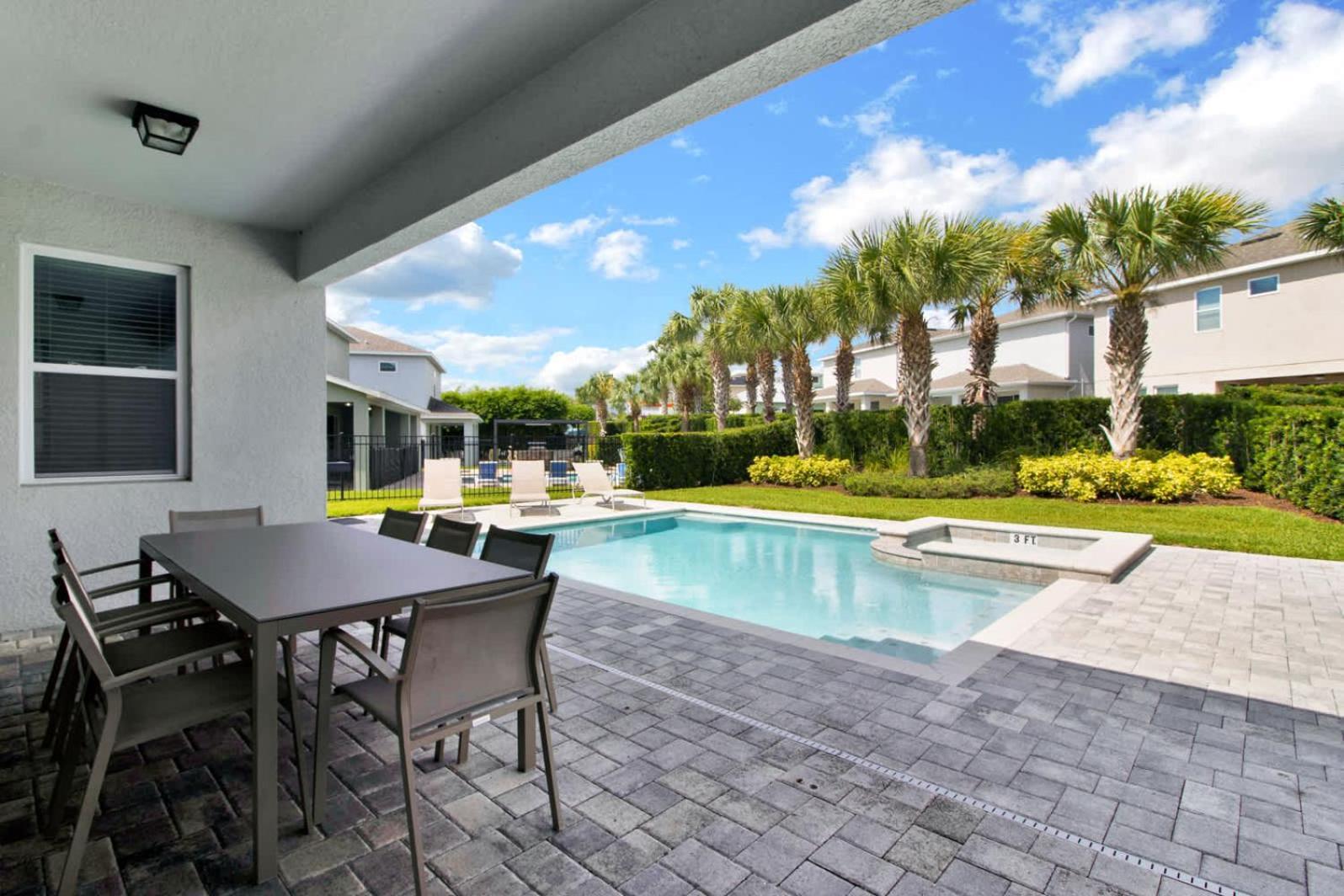 Minutes To Pool Air Hockey Dog Friendly Holiday home Orlando