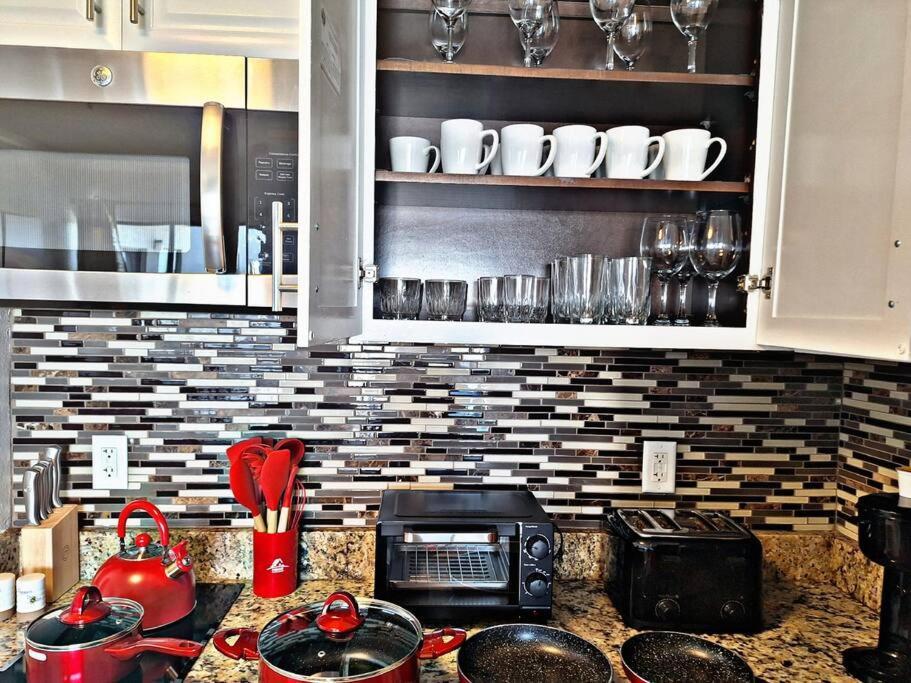 Lakeview 2 6 Min Universal Apartment *