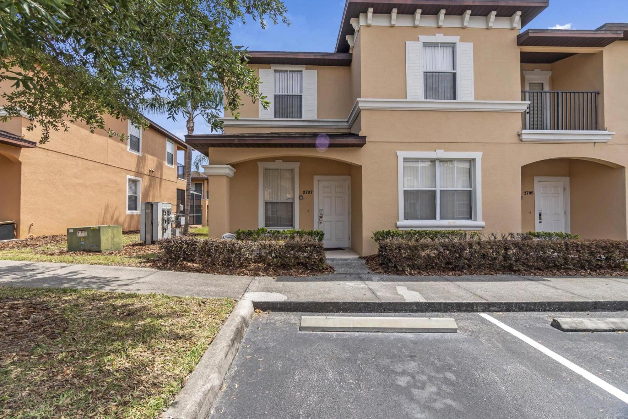Apartment Ro2707bd - 4bedrms - Regal Oaks *
