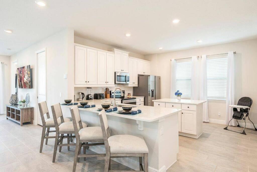 Dluxx Stunning House With Pool Movie Theater 428