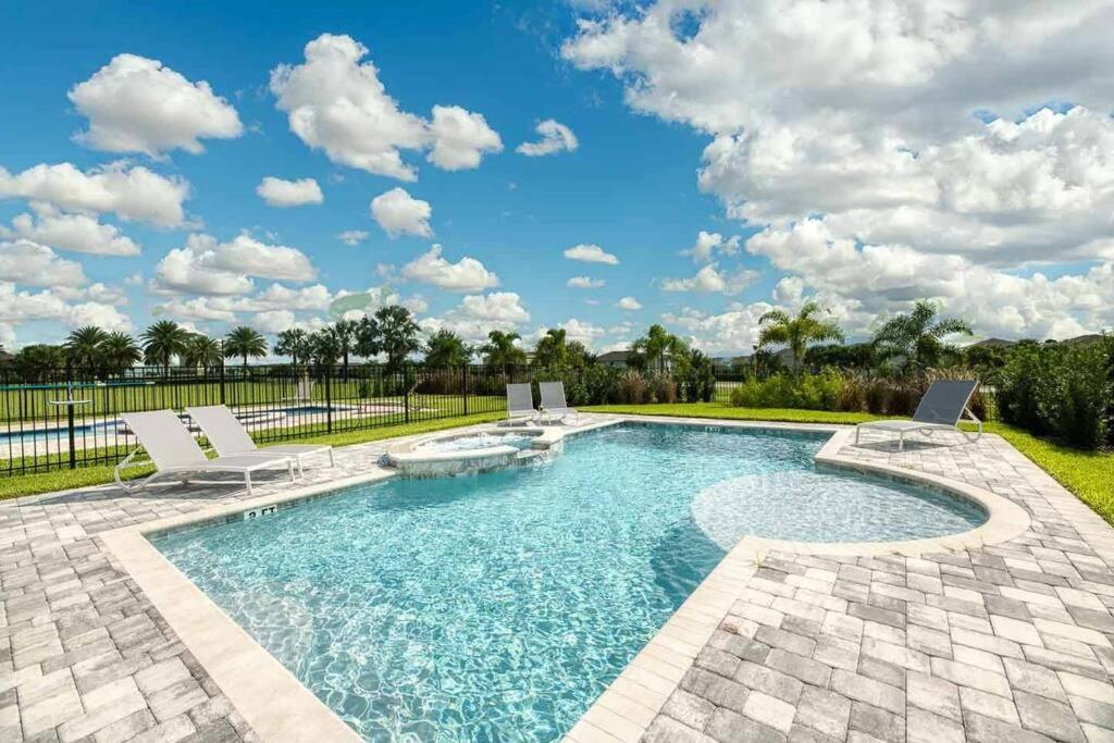 Dluxx Stunning House With Pool Movie Theater 428 *