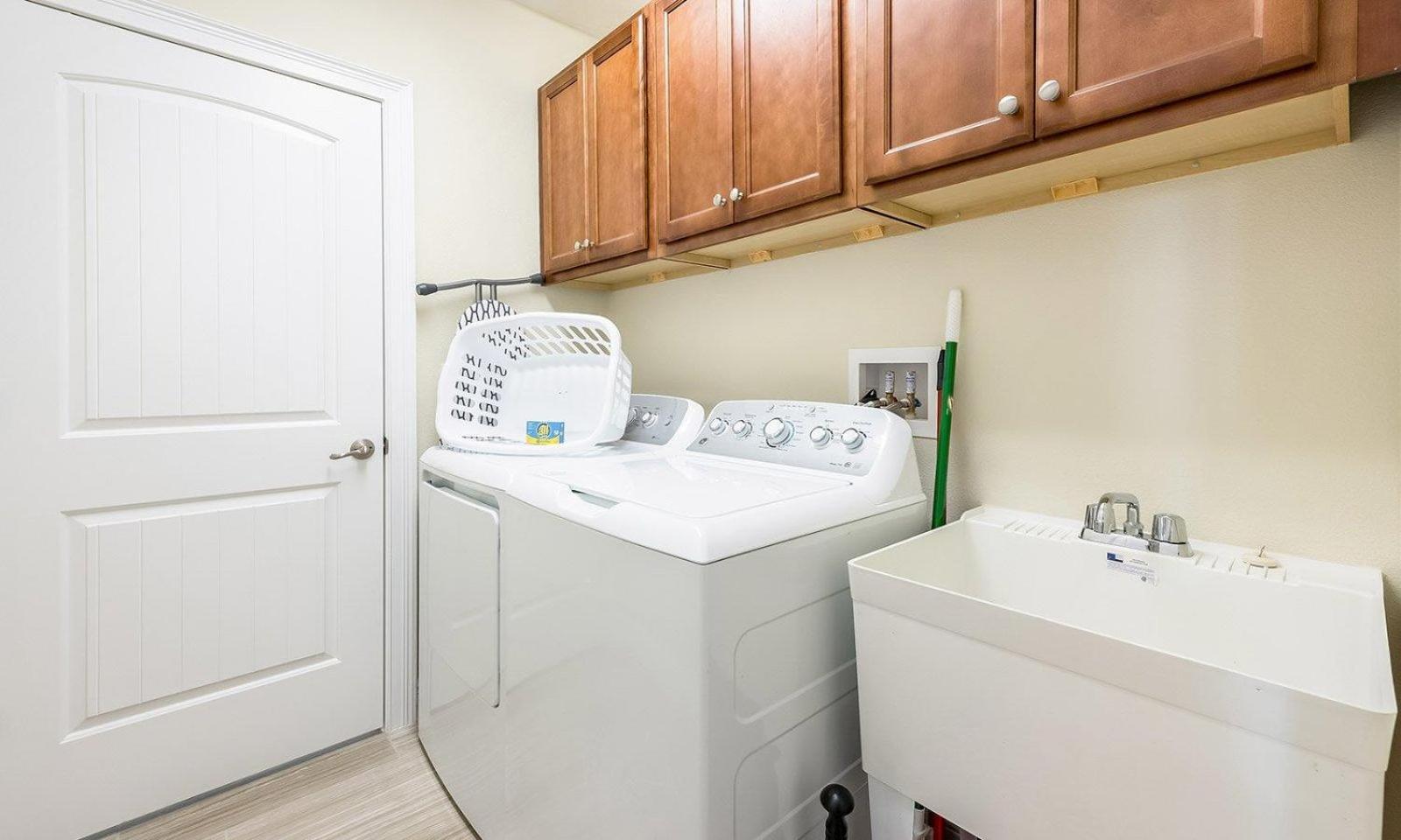 Sunset 6 Bdrm With Modern Living At Encore Orlando