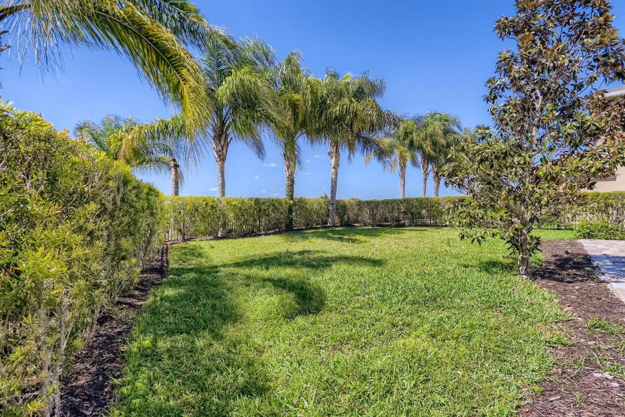 Sunset 6 Bdrm With Modern Living At Encore Holiday home *