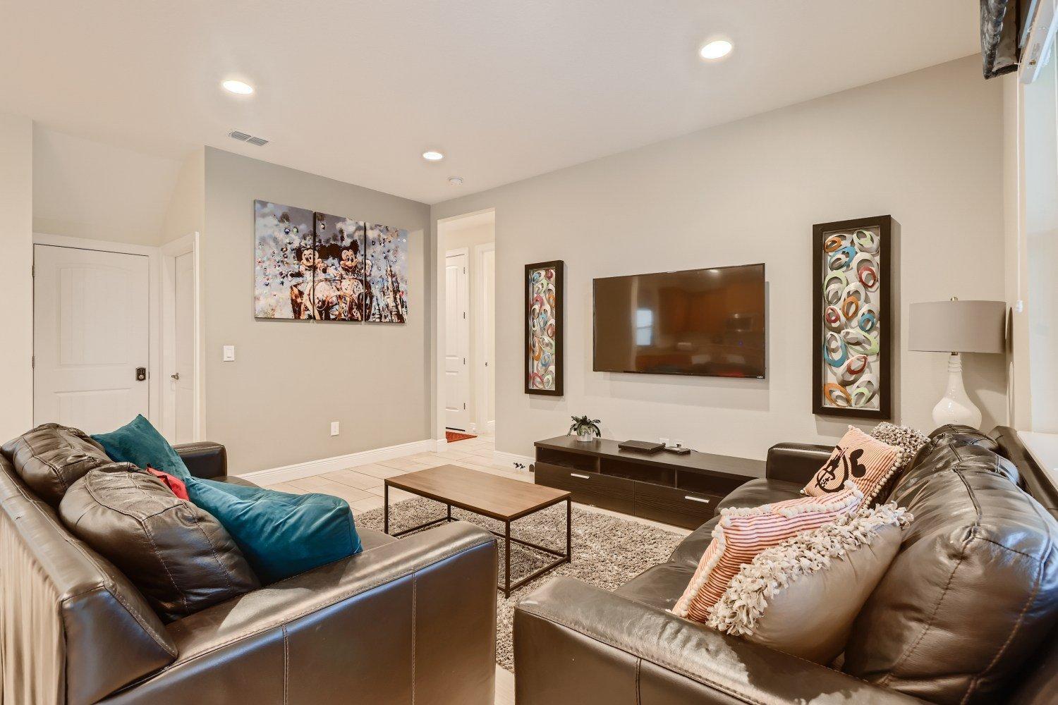 Sunset 6 Bdrm With Modern Living At Encore