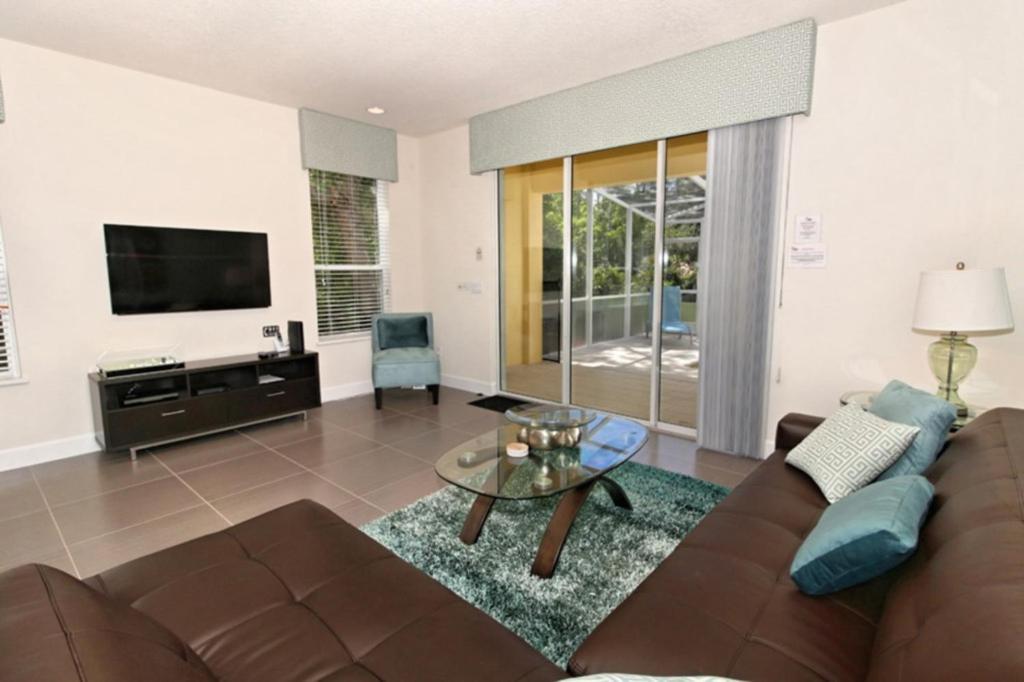 Serenity Townhome: Disney-area Retreat With Private Pool Holiday home Orlando