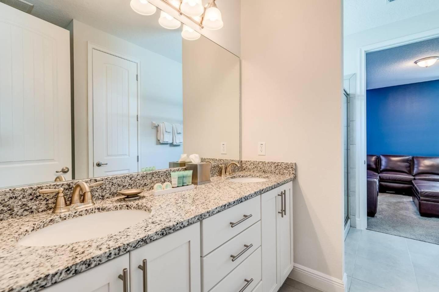 Ec442 - Shining With Theater At Encore Holiday home Orlando