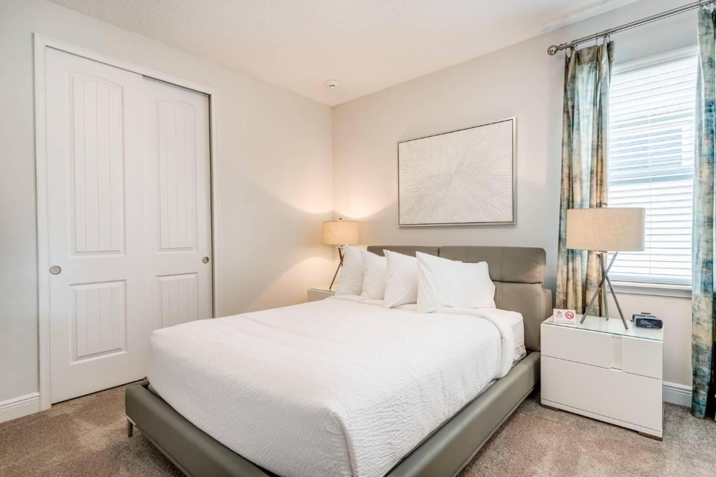 Ec442 - Shining With Theater At Encore Orlando