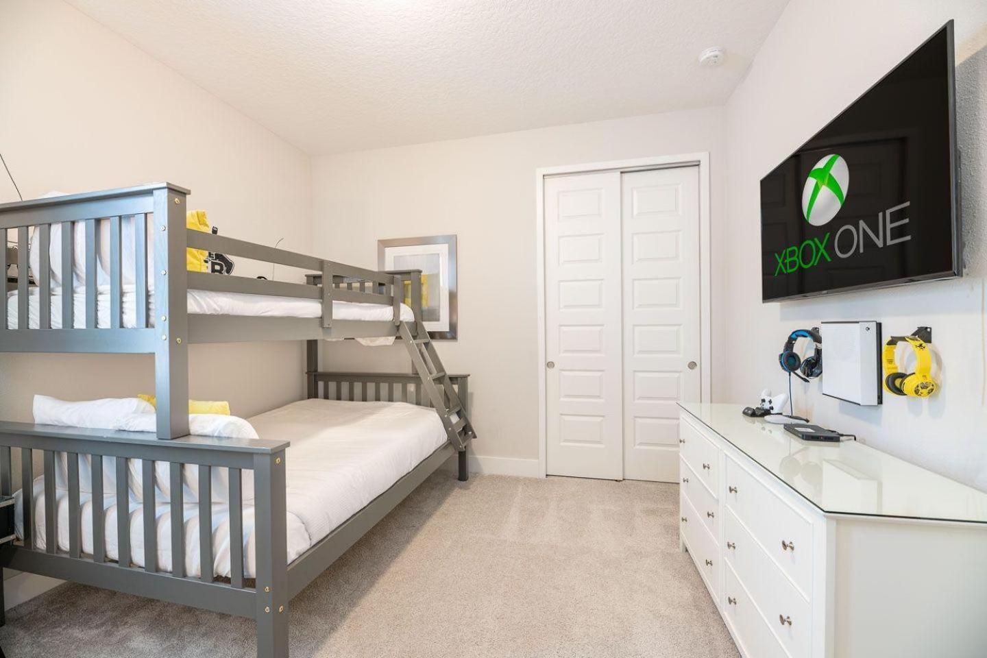 Polished Serene 4 Bdrm With Games At Encore