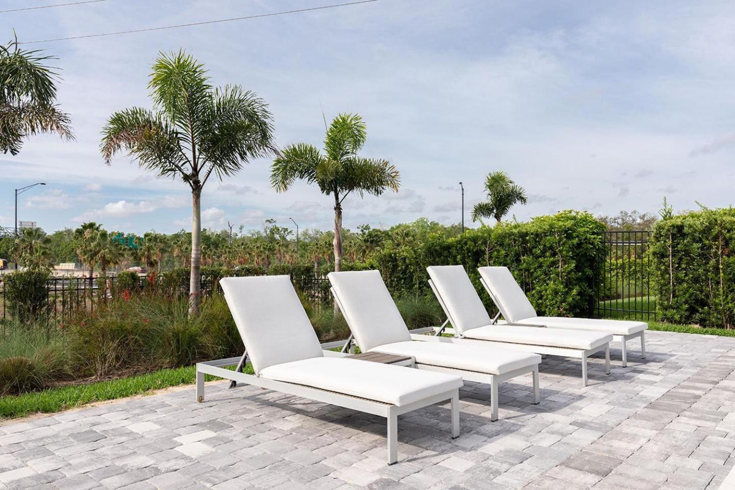 Polished Serene 4 Bdrm With Games At Encore