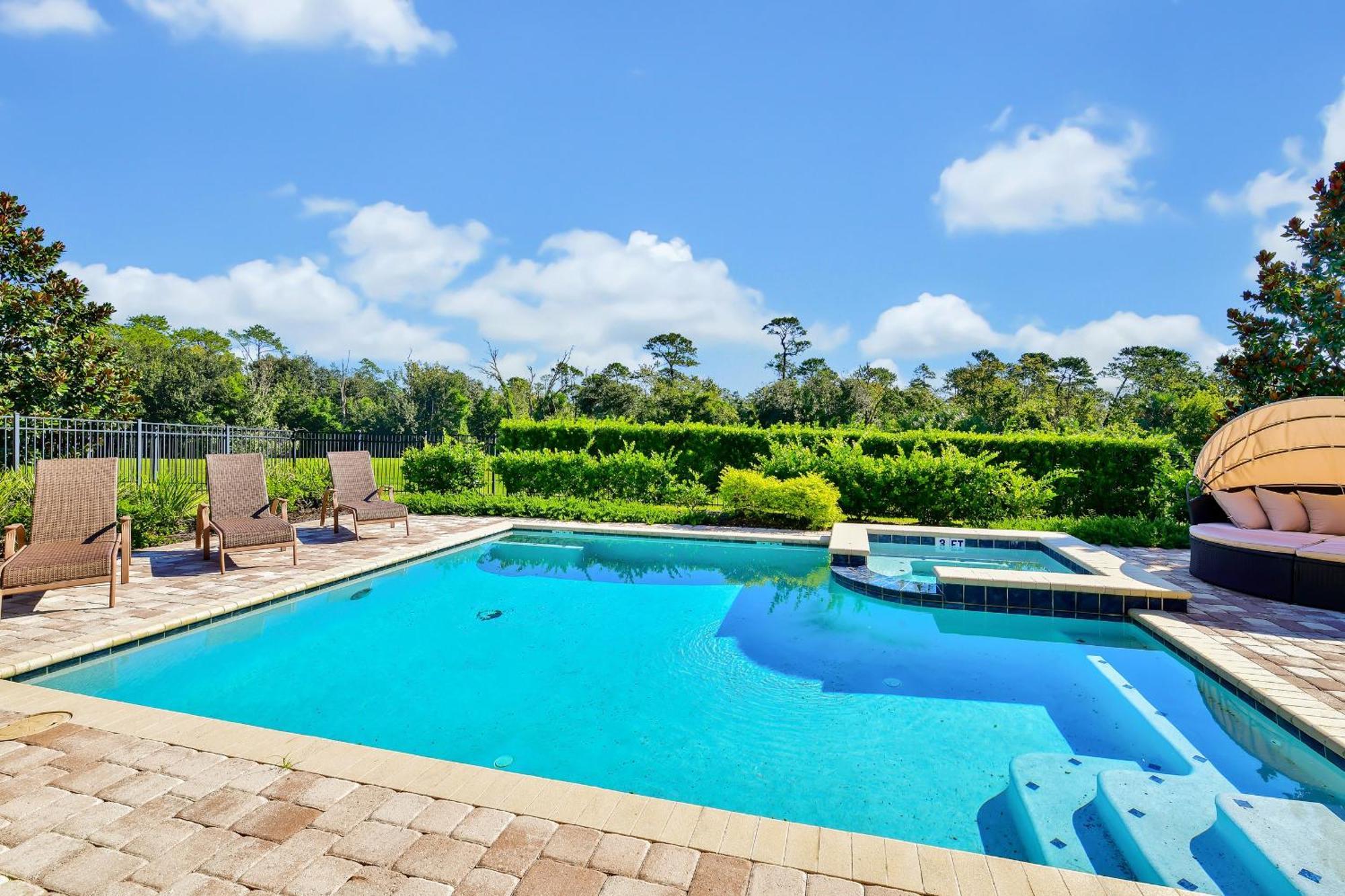 Spacious By Rentyl With Water Park Access Near - 7523m