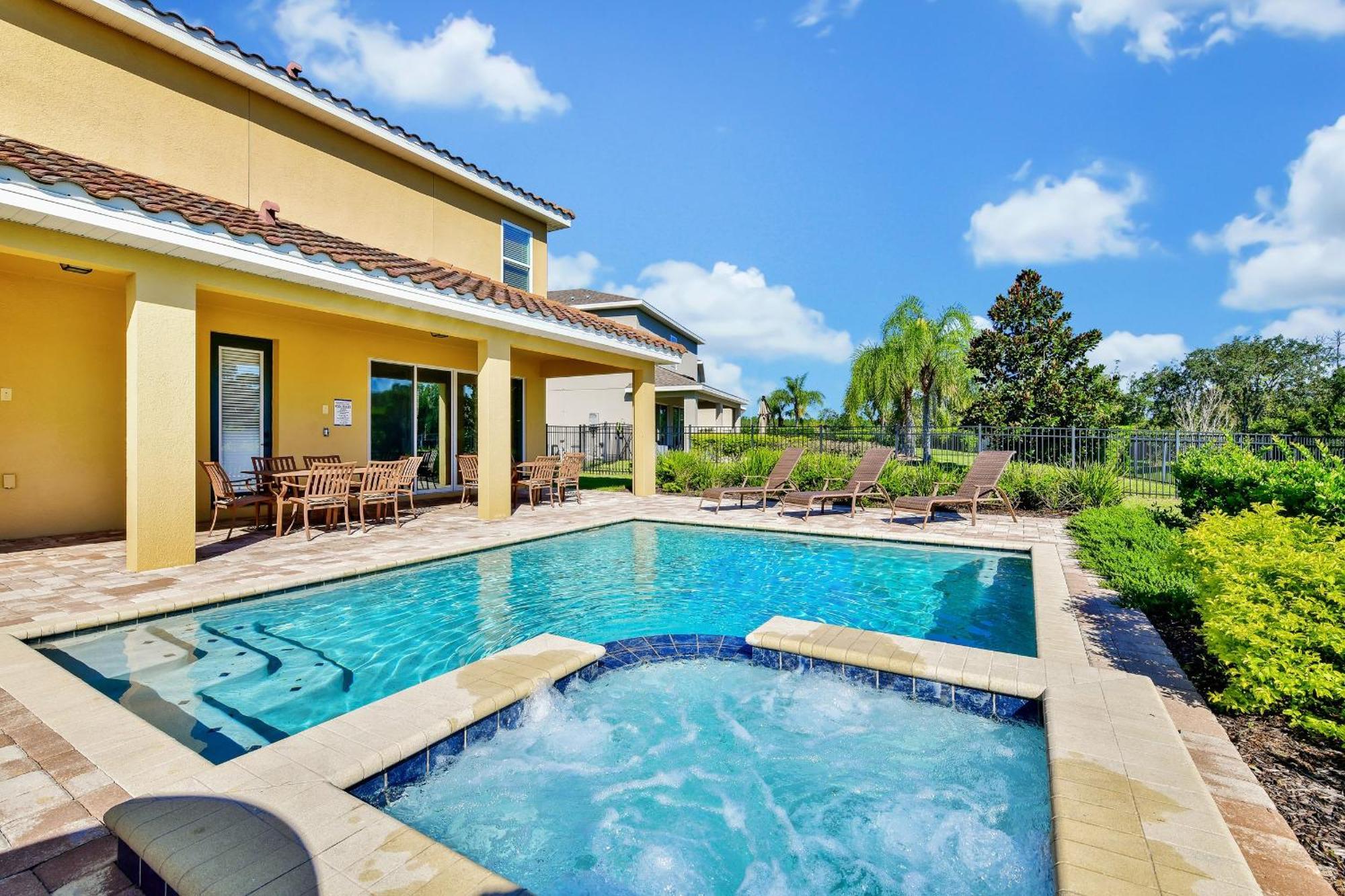 Spacious By Rentyl With Water Park Access Near - 7523m Orlando