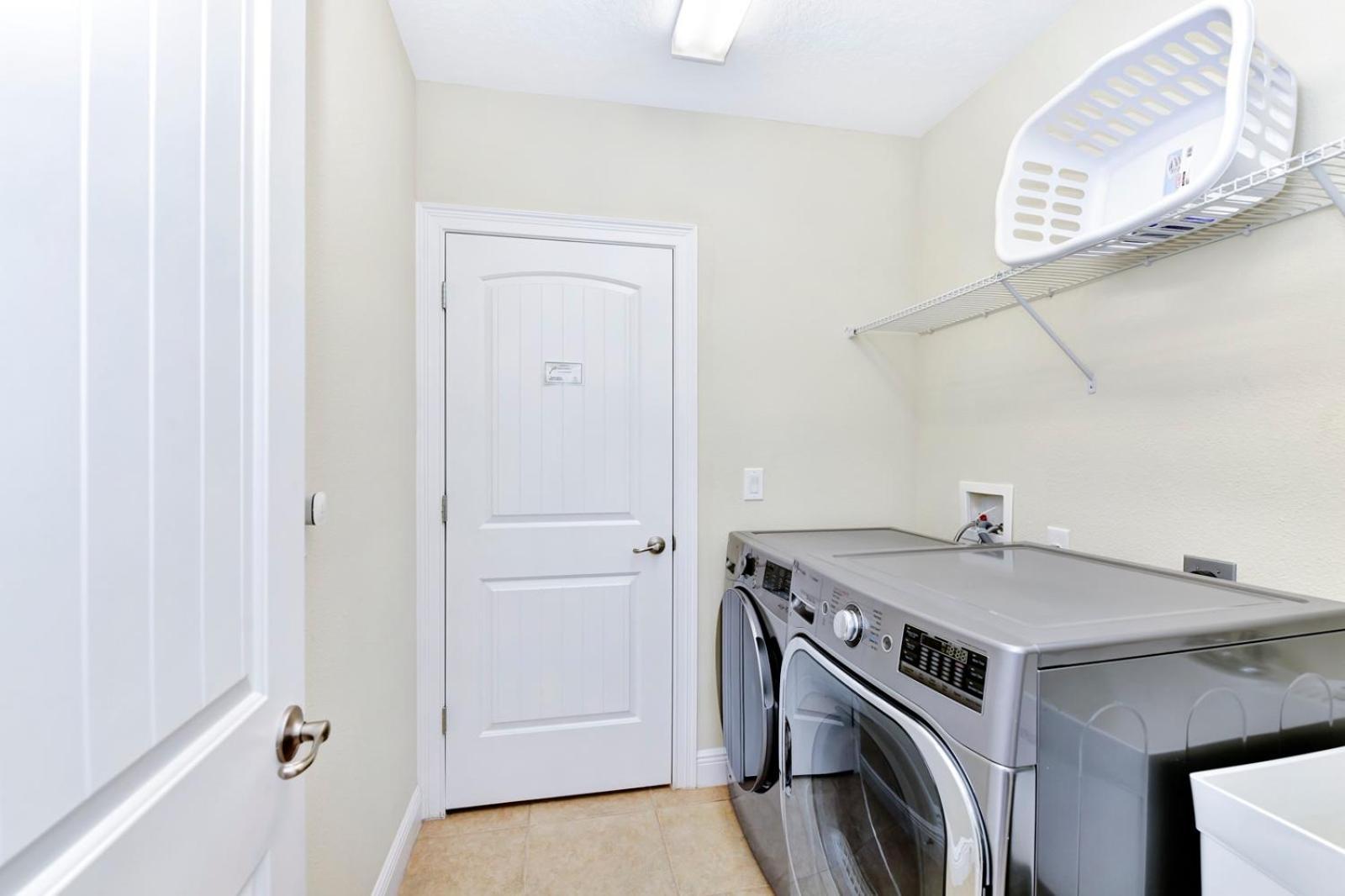 Gorgeous Six Bedroom House With Private Pool Near At Encore By Rentyl - 781la Holiday home *