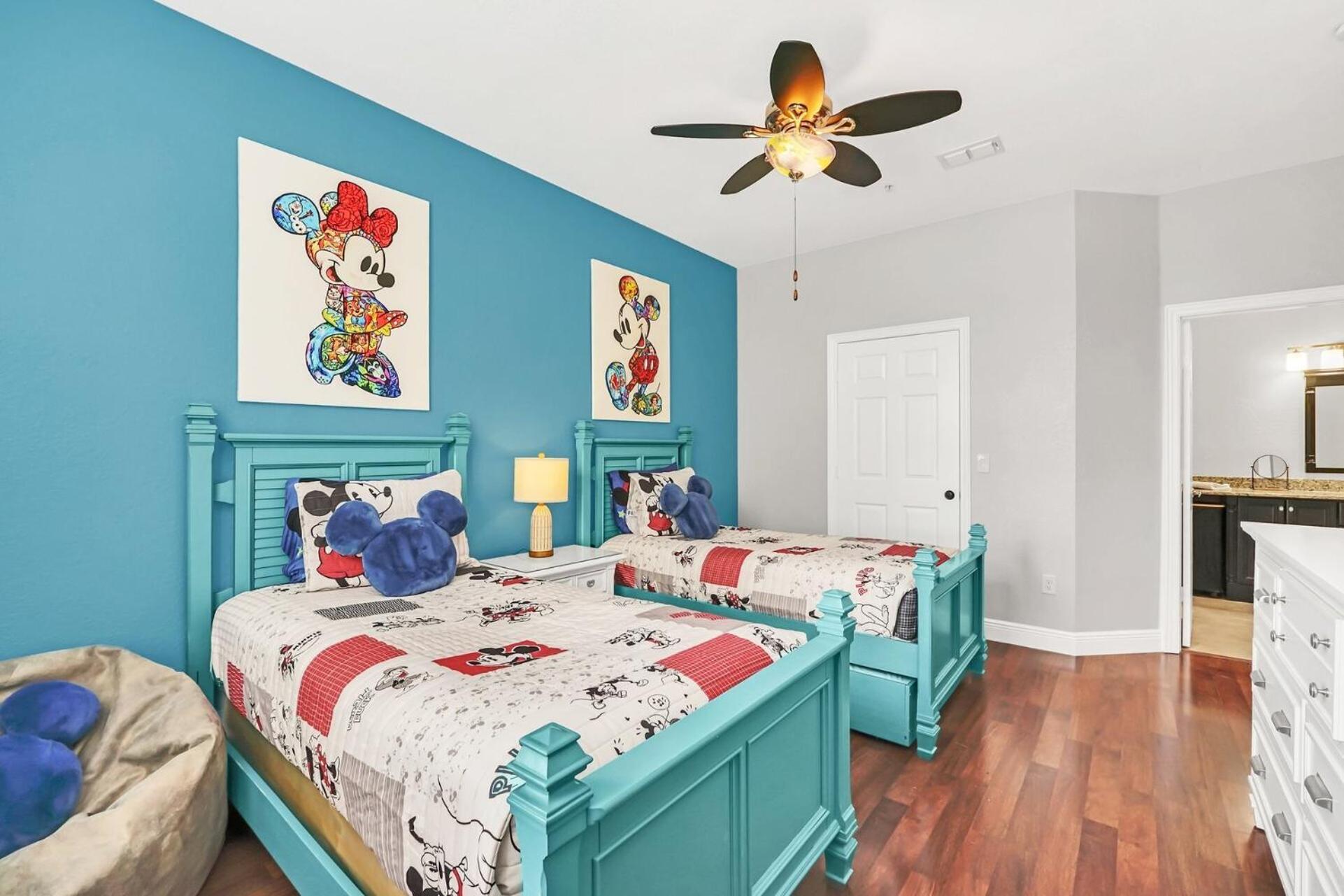 Serene 3 Bedroom Retreat In Orlando6494