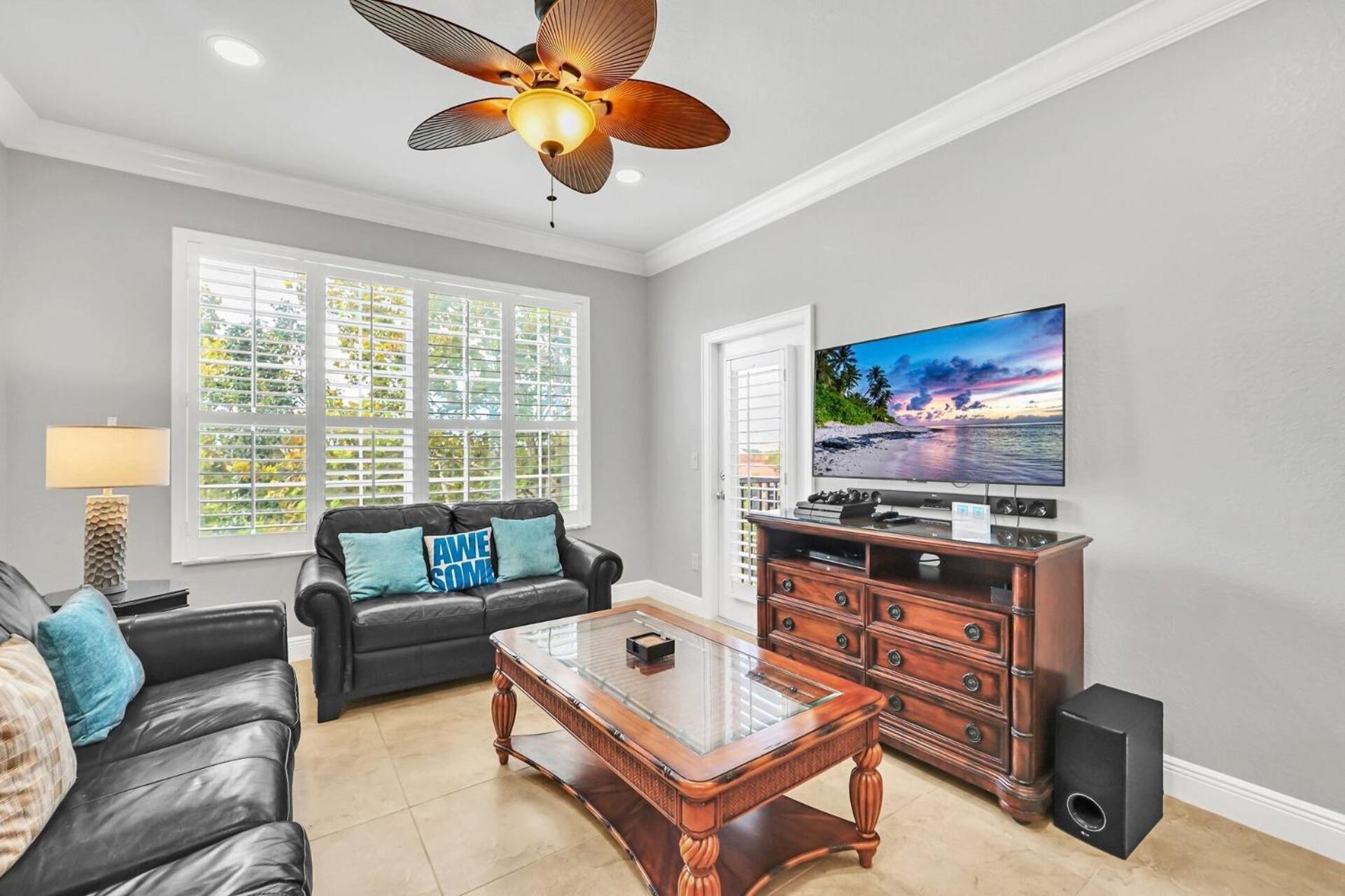 Serene 3 Bedroom Retreat In Orlando6494 Orlando