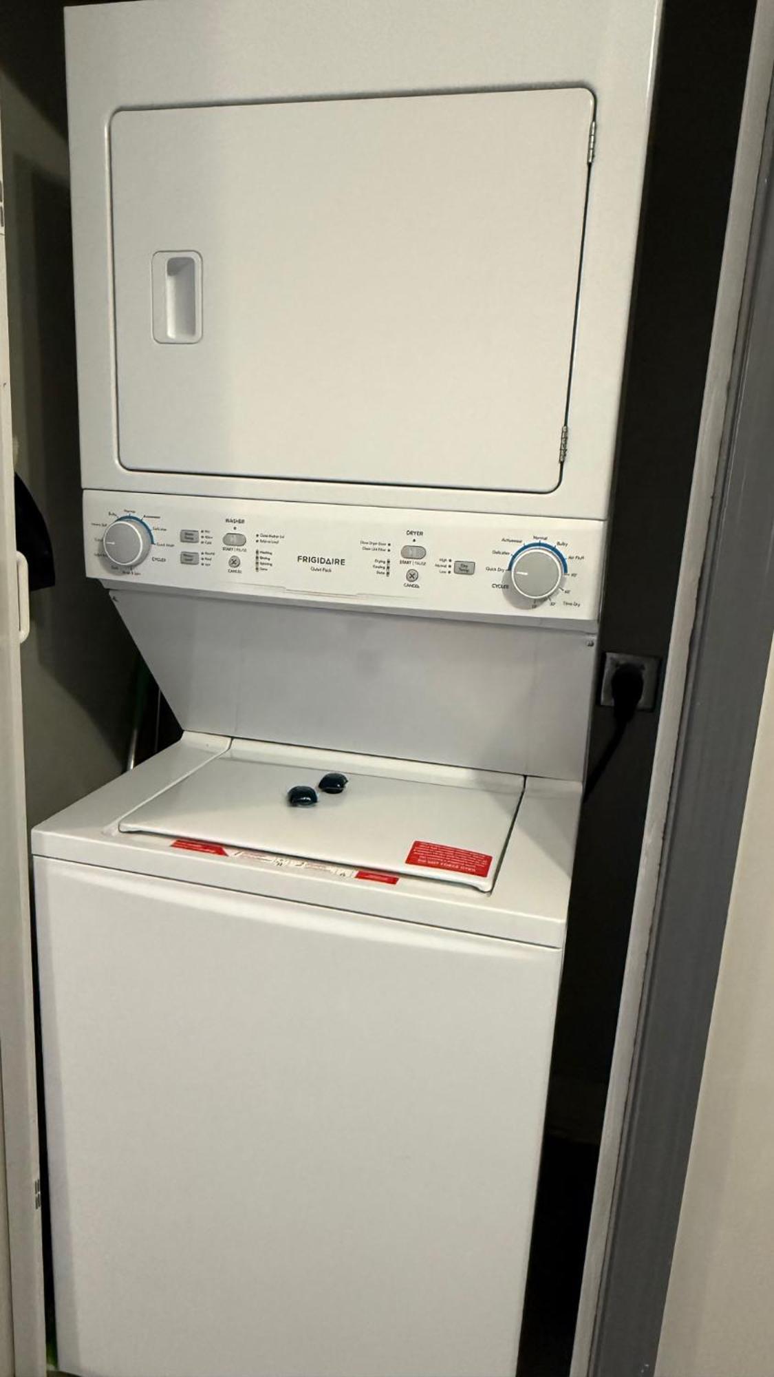 Luxury 1br Lakeview Near Disney! Orlando