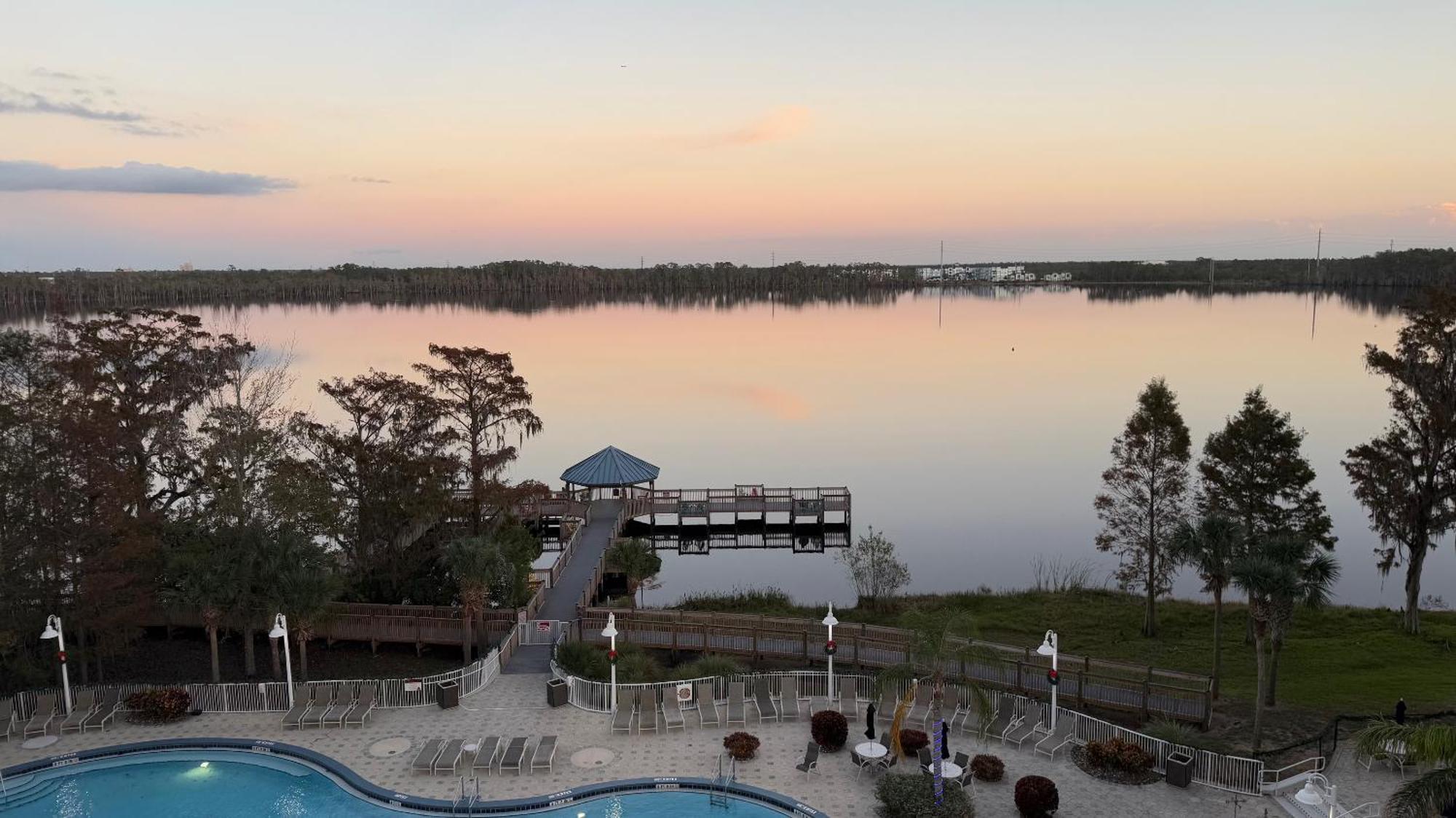 Luxury 1br Lakeview Near Disney! Apartment