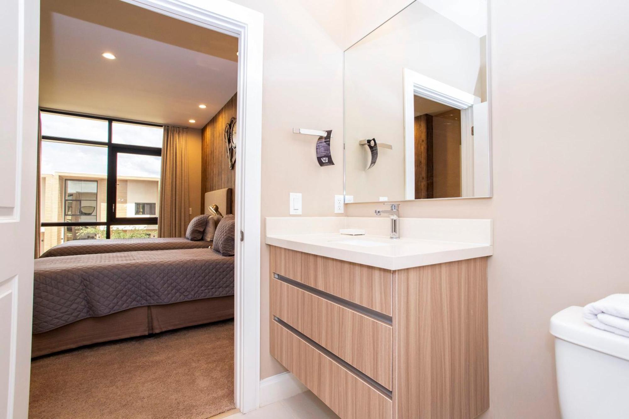 Holiday home Luxury 4 Bedroom Close To Disney 7487 Orlando