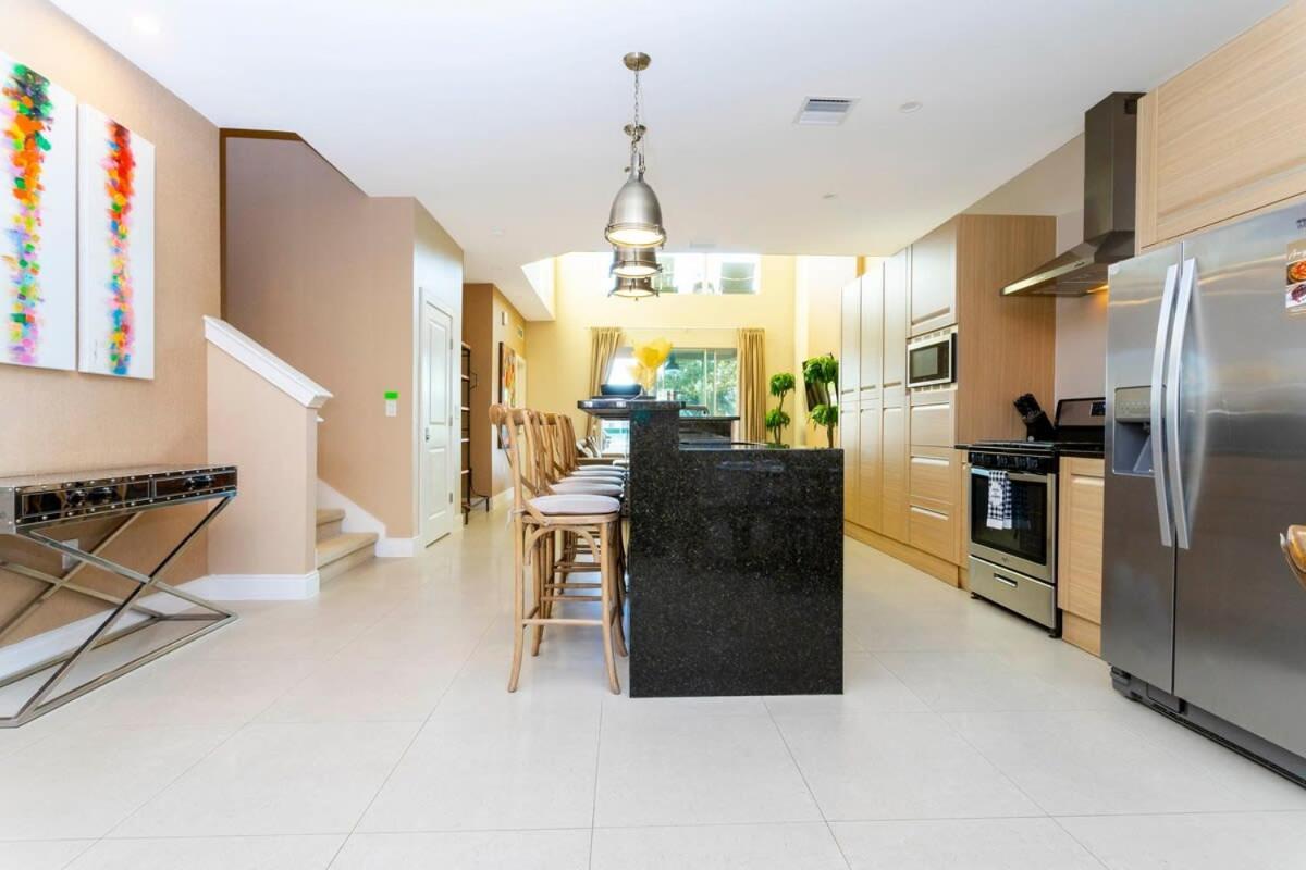 Holiday home Stunning 4bd Close To @ Magic Village 7614 *