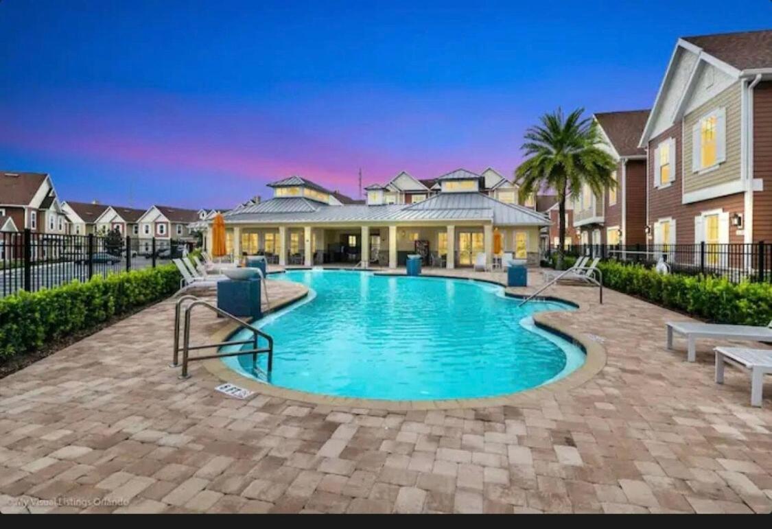 Magic 5 Min To Holiday home *