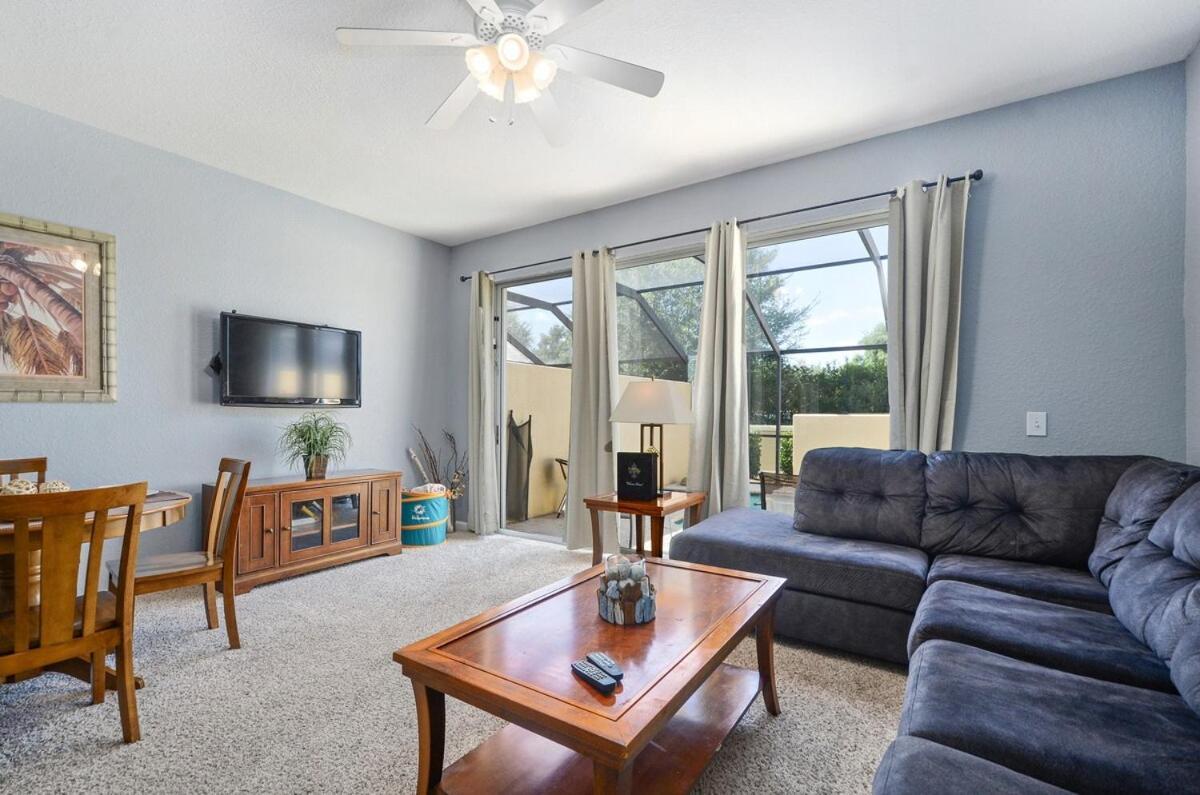 Luxury 3-bdr House With Pool Next To
