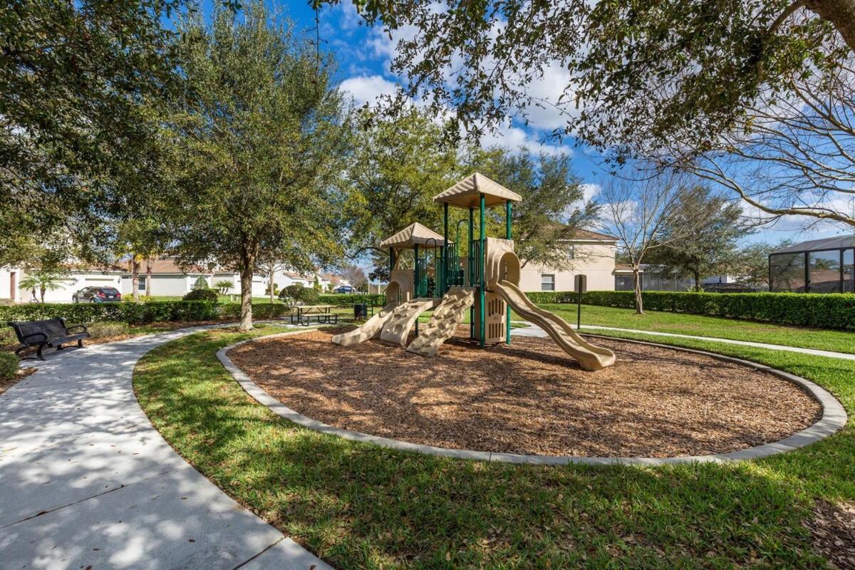 Luxury 3-bdr House With Pool Next To Holiday home Orlando