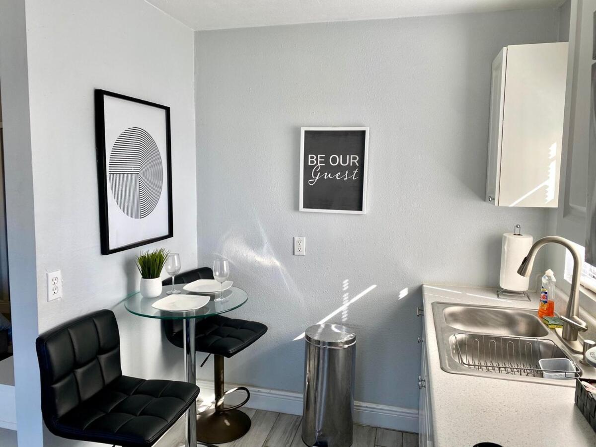 Apartment Cozy 15 Min Away From Mco *
