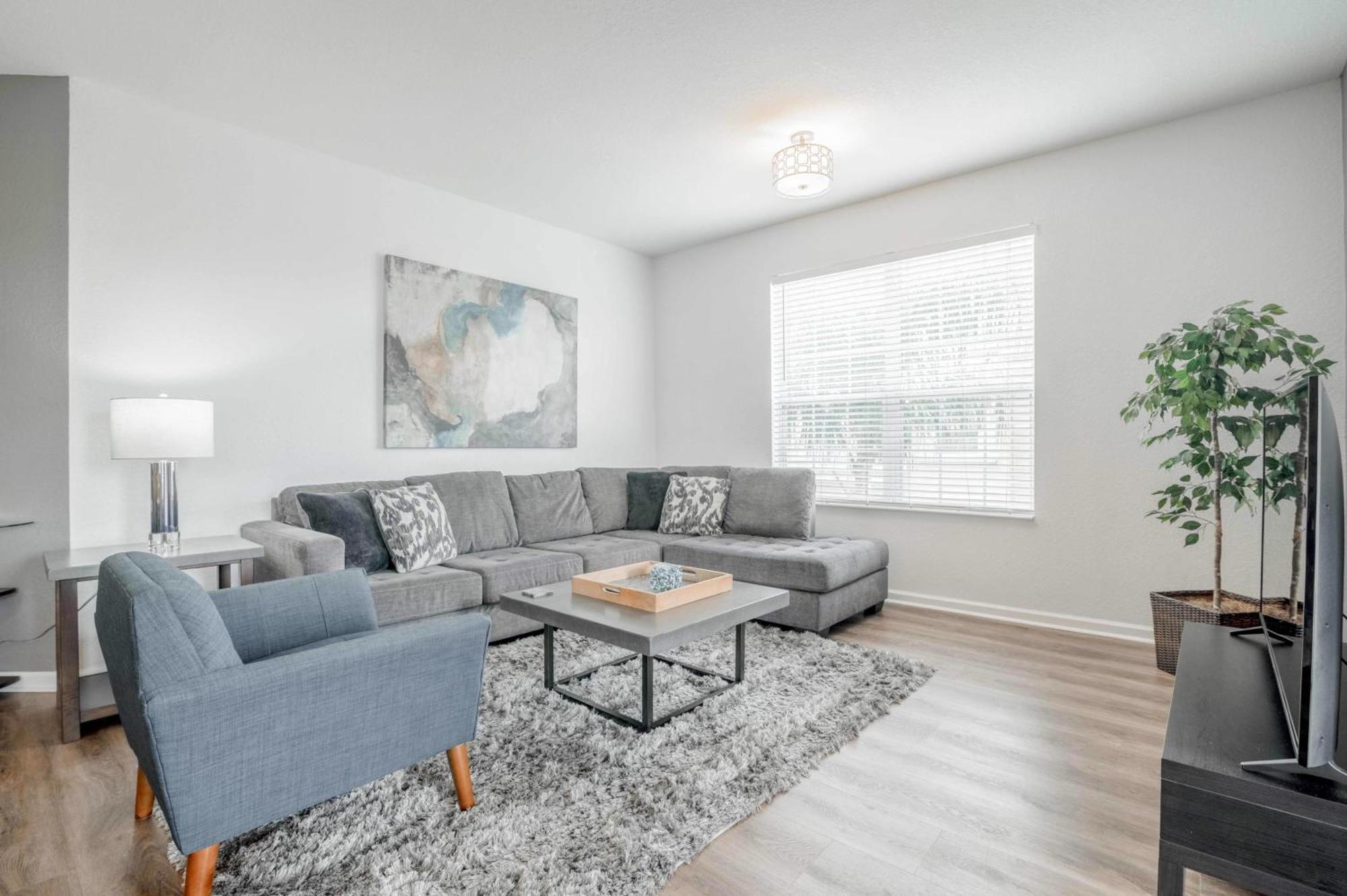 Stylish Vista Cay Luxury Electra Near Theme Parks, And Walk To The Convention Center *