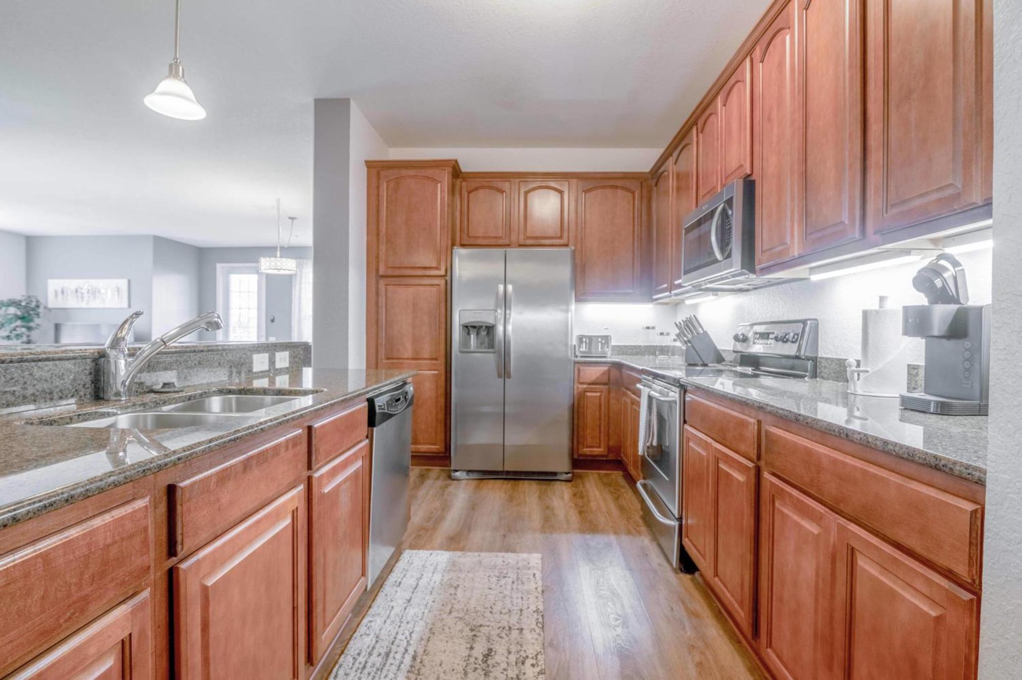 Stylish Vista Cay Luxury Electra Near Theme Parks, And Walk To The Convention Center Apartment