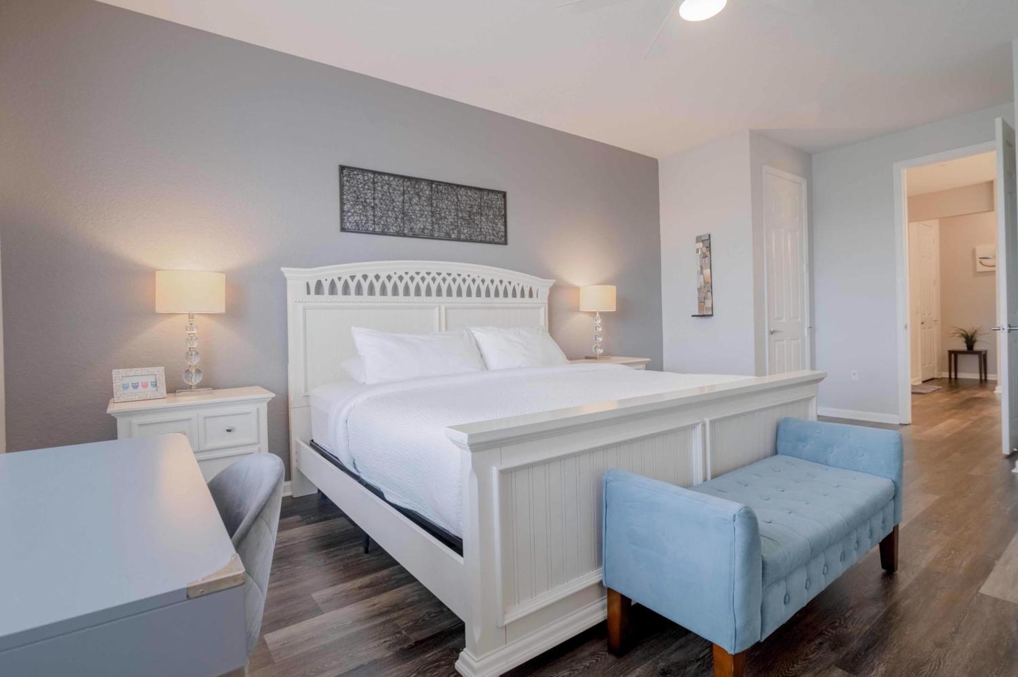 Stylish Vista Cay Lakeview Nirvana Near Theme Parks, And Walk To The Convention Center Orlando