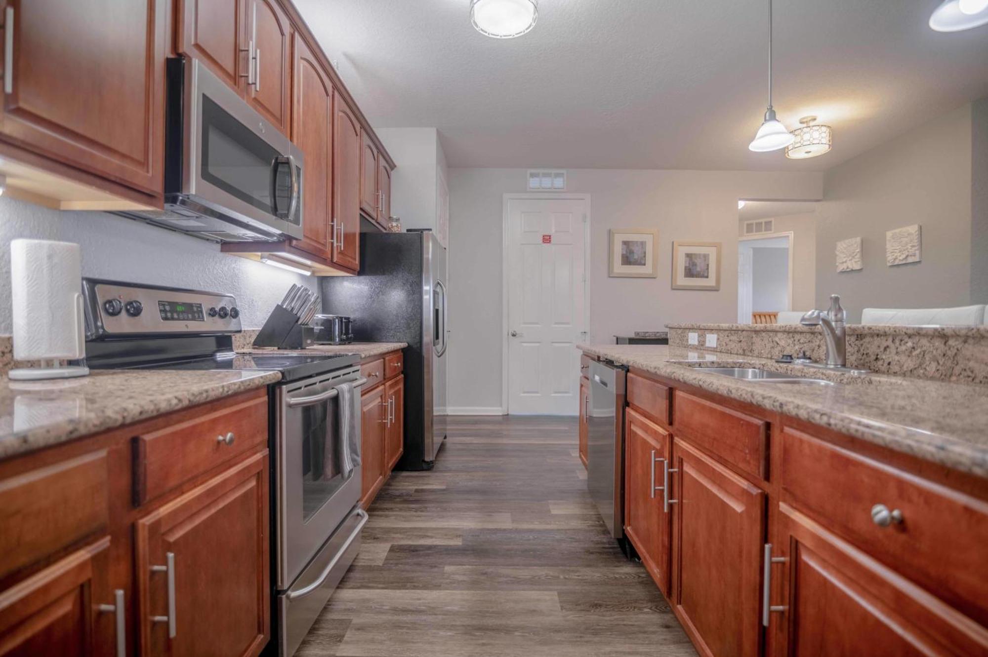 Apartment Stylish Vista Cay Lakeview Nirvana Near Theme Parks, And Walk To The Convention Center Orlando