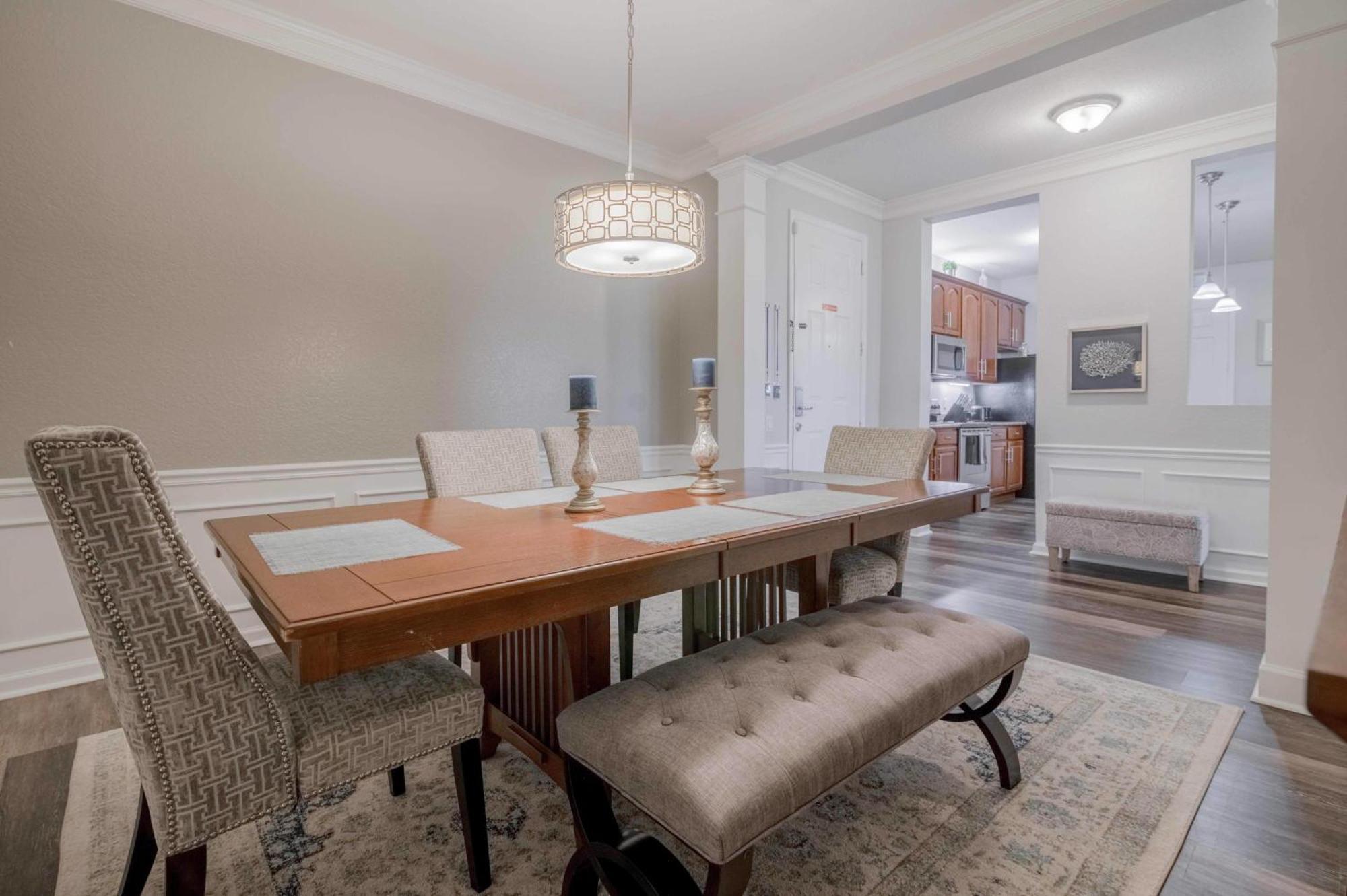 Stylish Vista Cay Lakeview Nirvana Near Theme Parks, And Walk To The Convention Center *