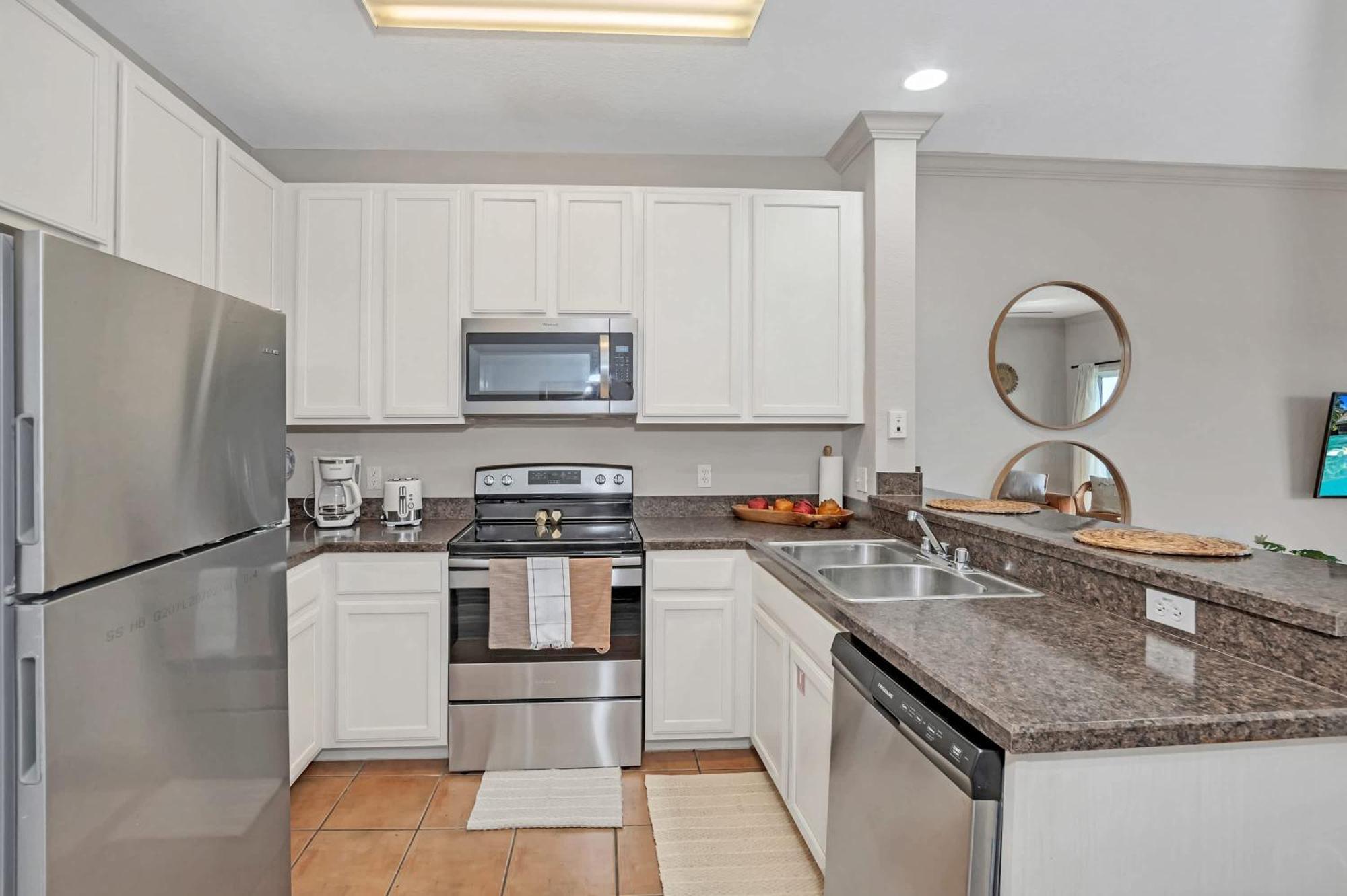 -relaxing 3br Near - Pool And Hot Tub! Holiday home *
